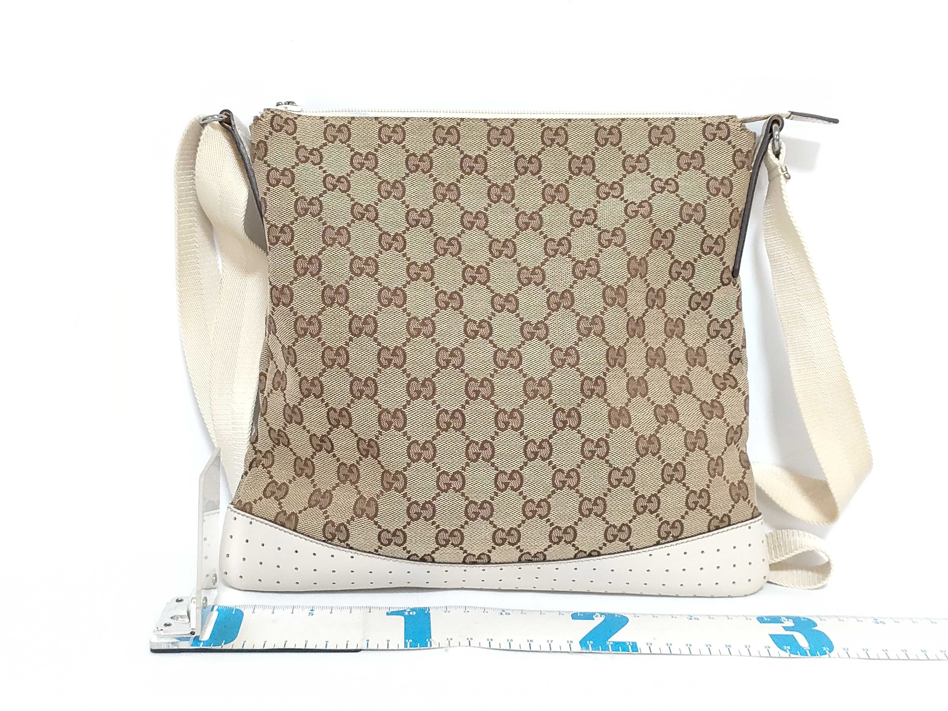 GG Canvas Shoulder Bag — view 2