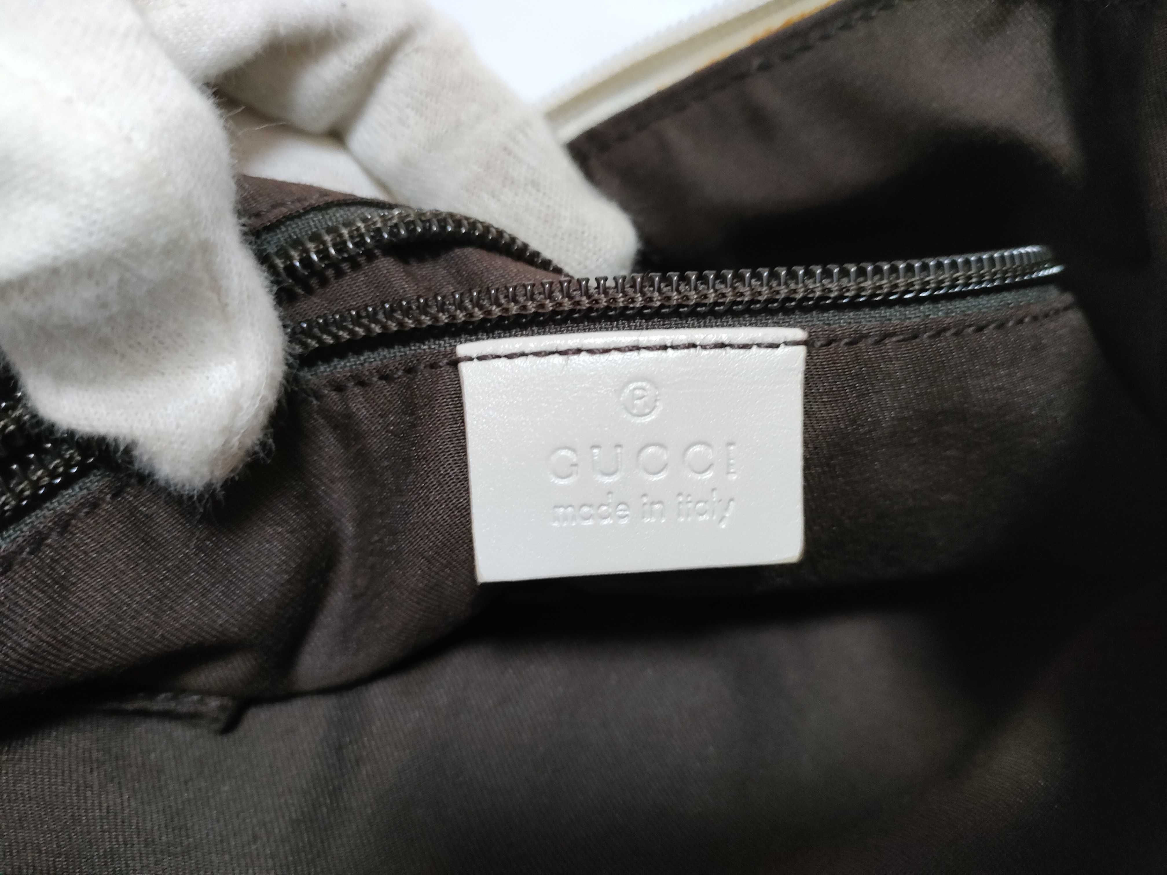GG Canvas Shoulder Bag — view 12
