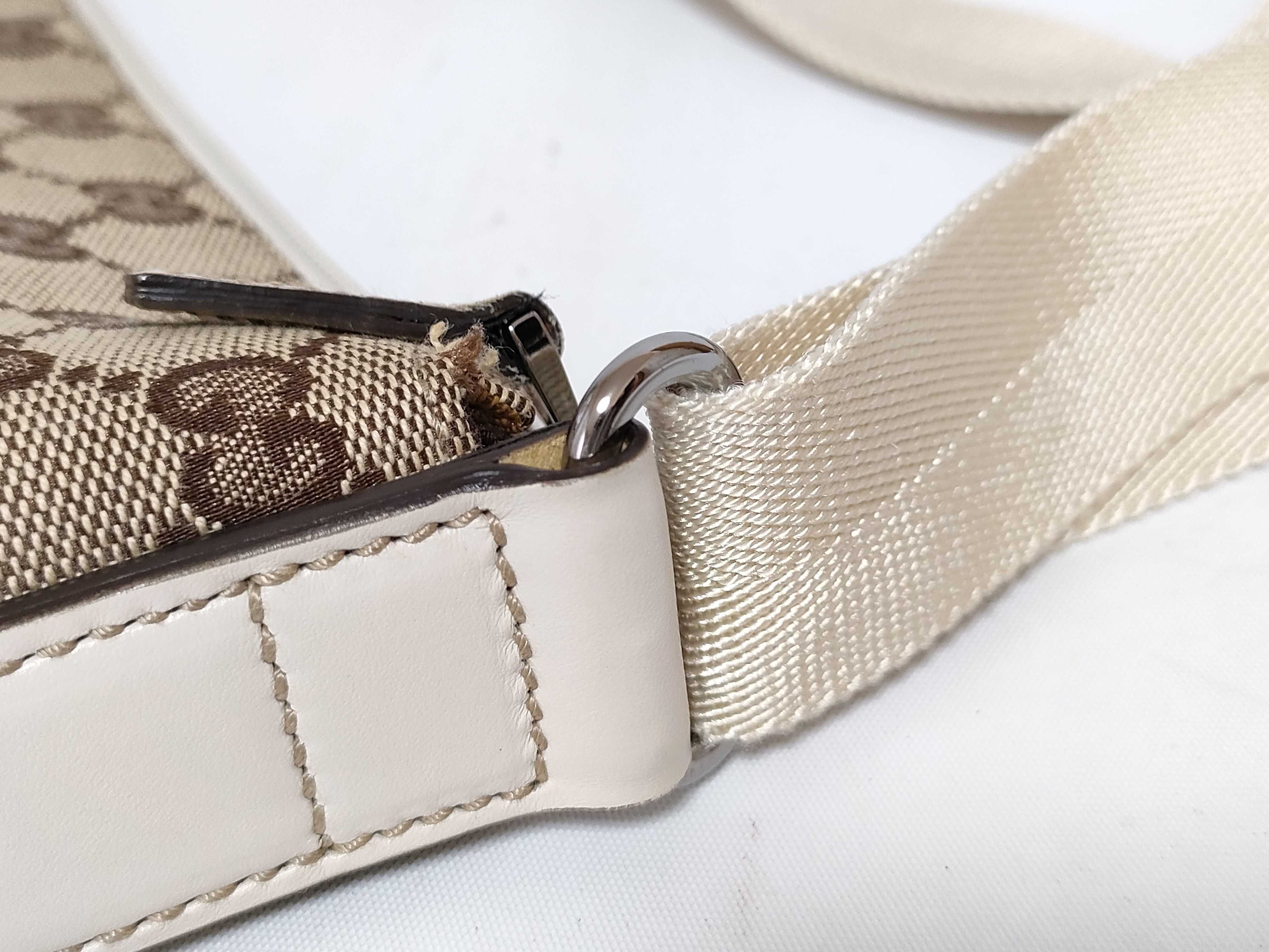 GG Canvas Shoulder Bag — view 5