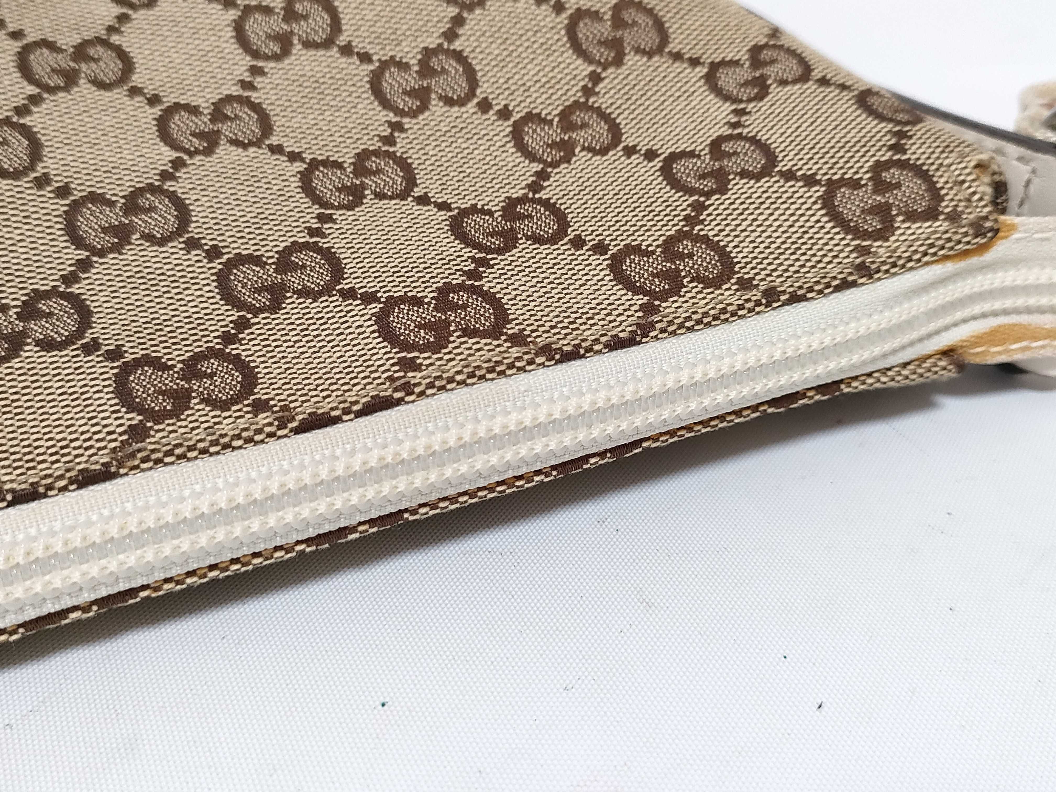 GG Canvas Shoulder Bag — view 6