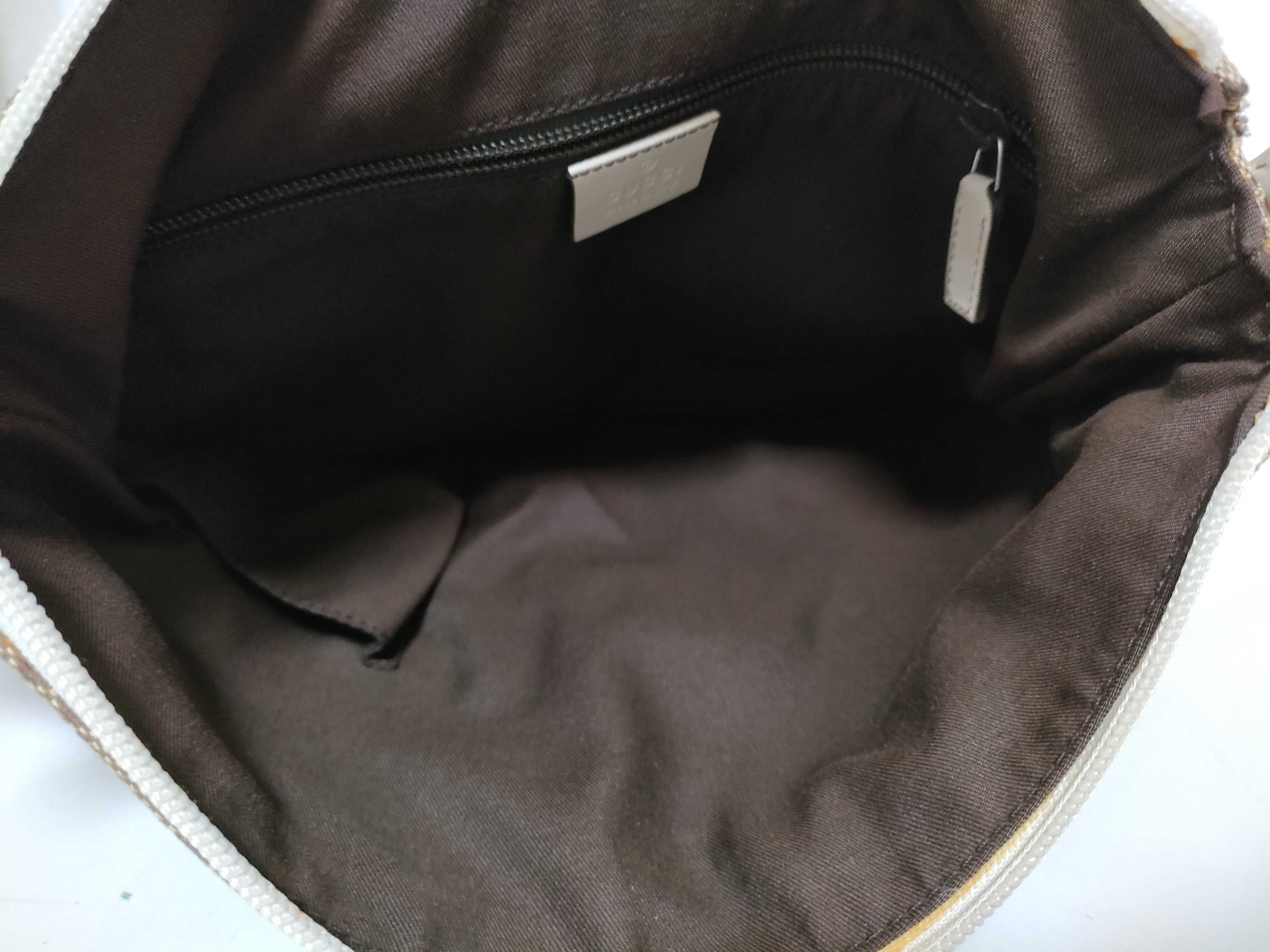 GG Canvas Shoulder Bag — view 10