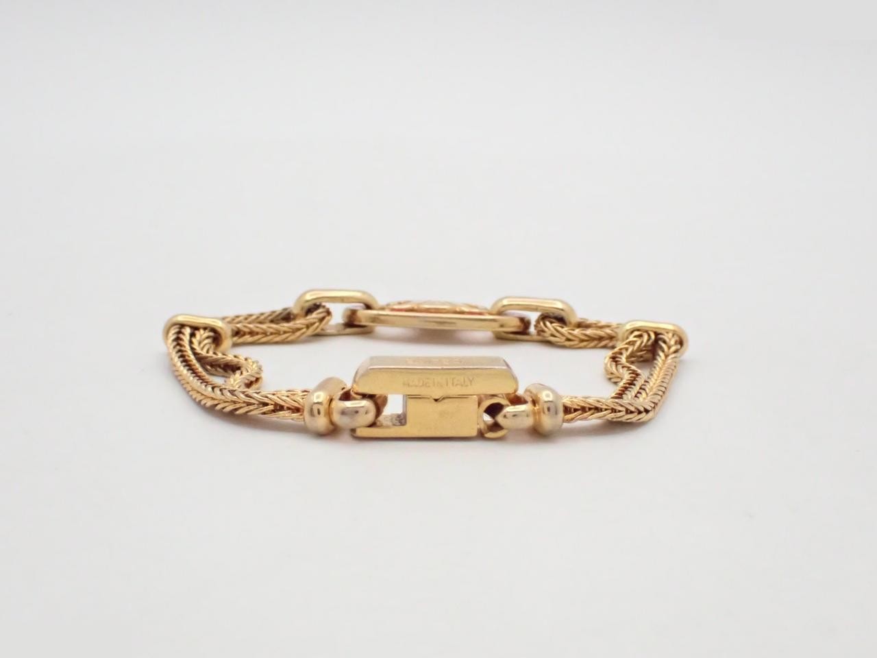 Other lines: Precious metal bracelets and bangles (metal), wrist circumference approximately 19 cm. — view 2