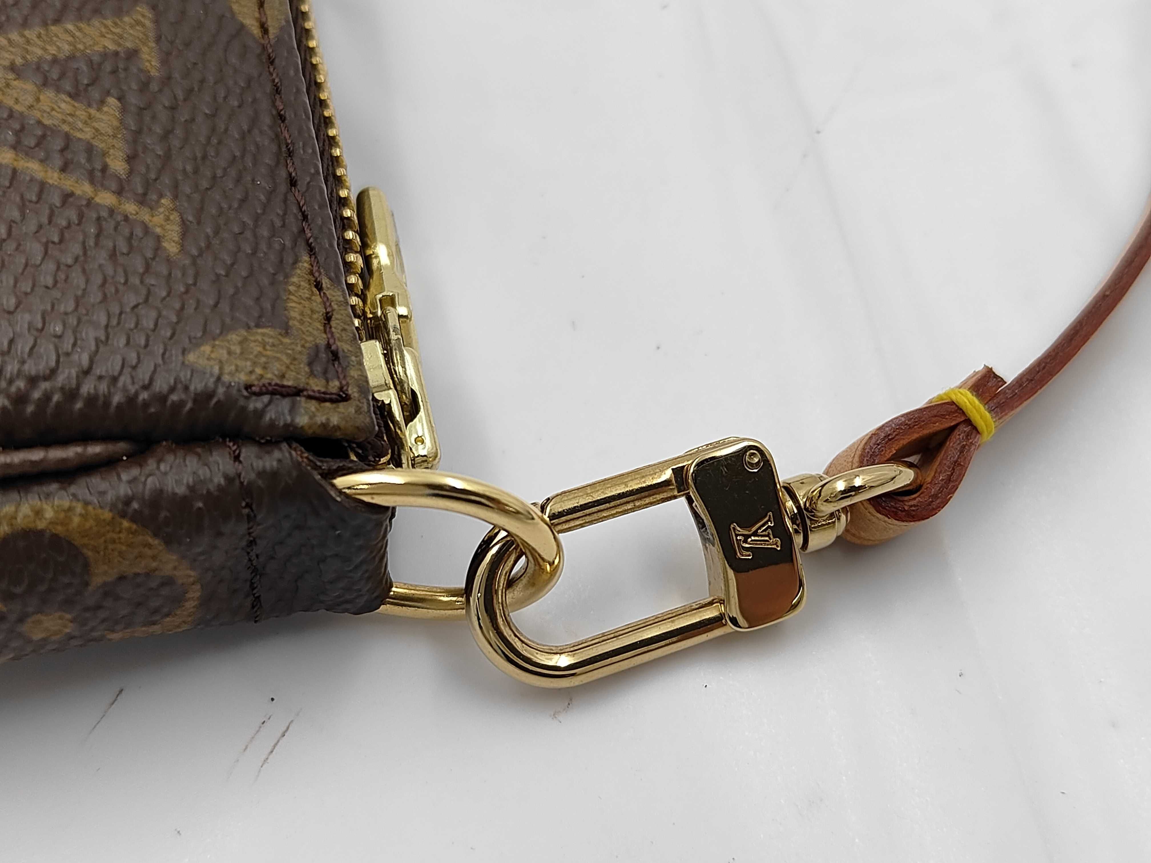 Monogram Accessoires Pouch — view 5