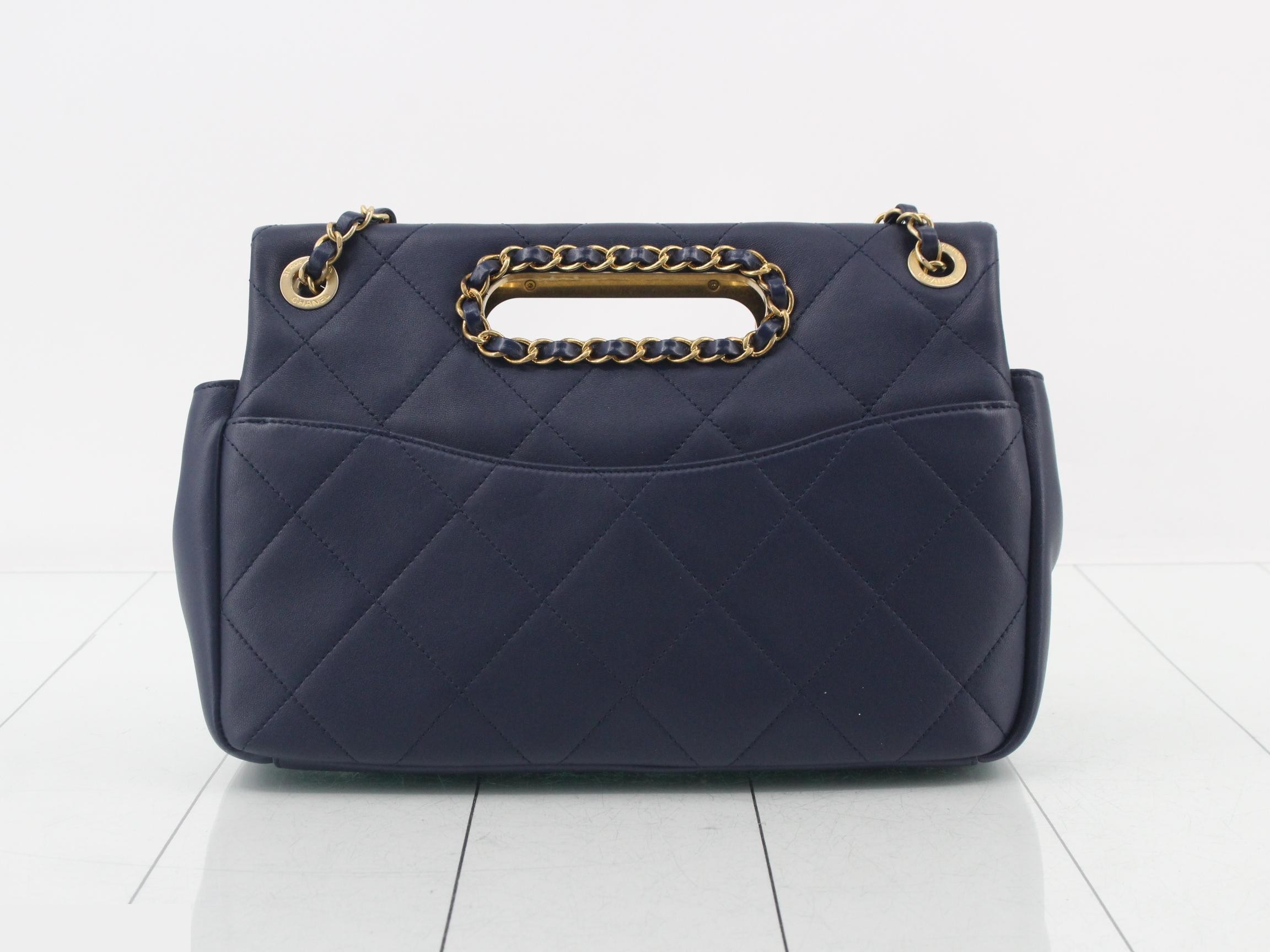 Matelassé Chain Handbag — view 2