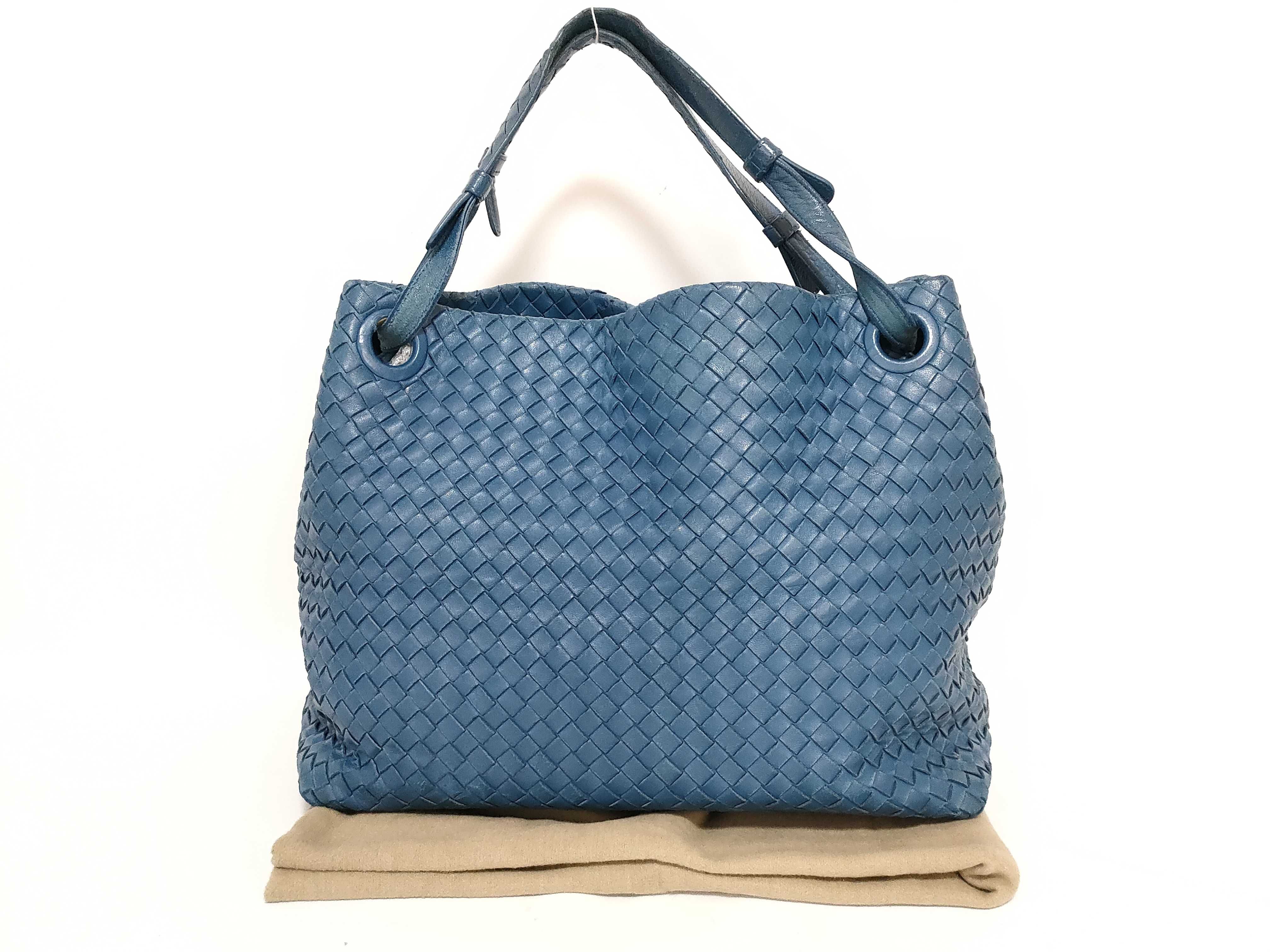 Intrecciato Bottega Garda Shoulder Bag