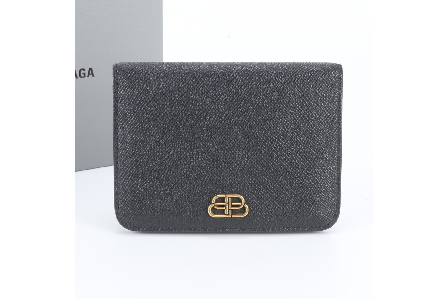 BB Medium Wallet 601464 Leather Bi-fold Wallet