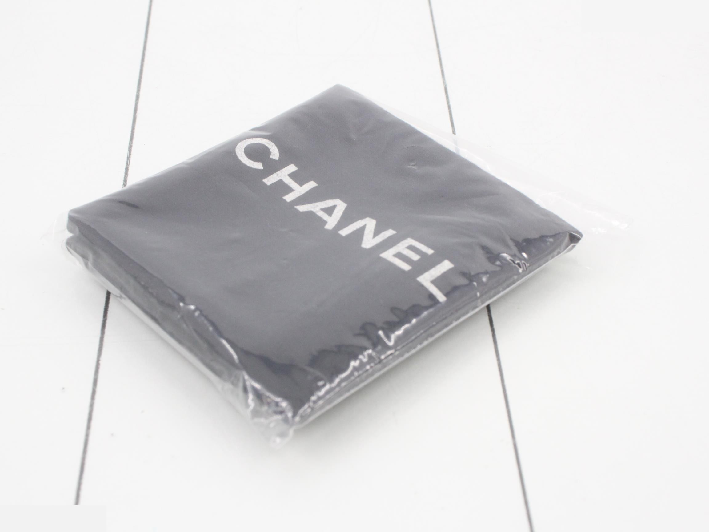 Diana 25 Lamb Chain Shoulder Bag — view 7