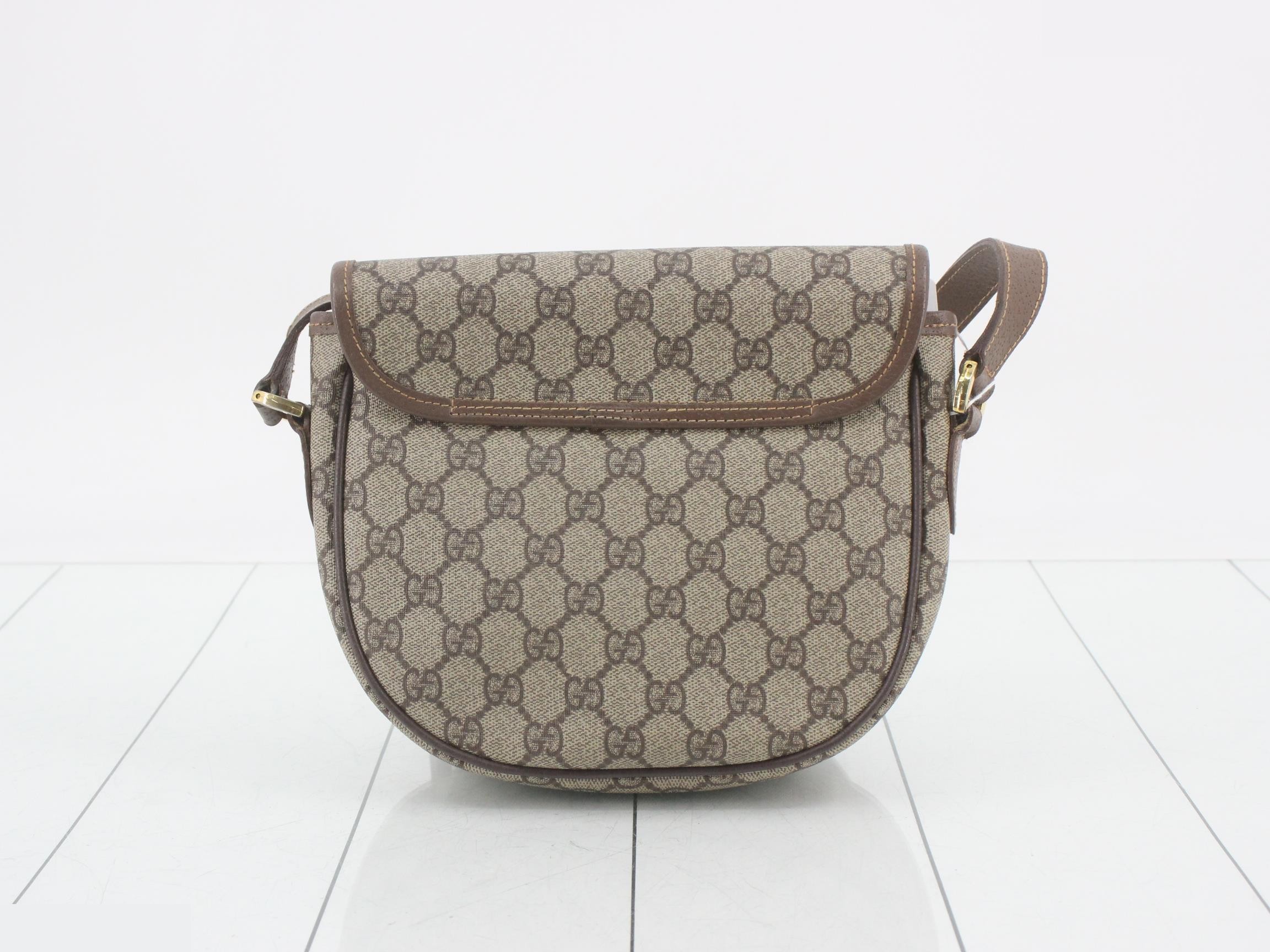 GG Supreme Shoulder Bag — view 2