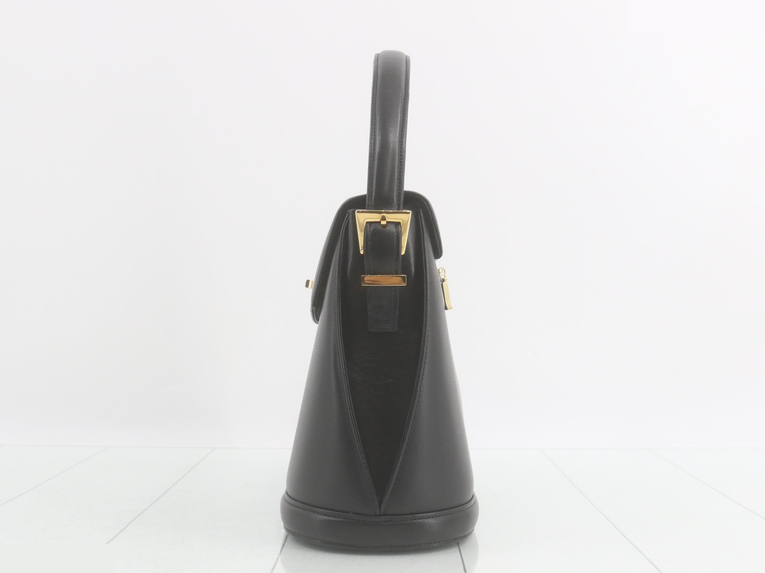 Other lines: 2-way bag with long strap, leather, black, Garavani — view 3