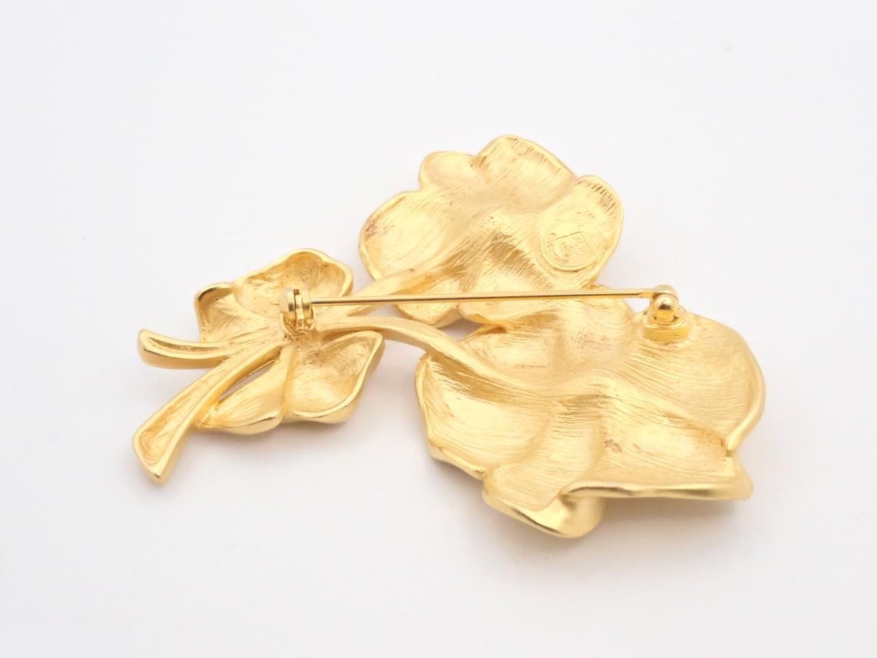 Other lines precious metals/brooches — view 2