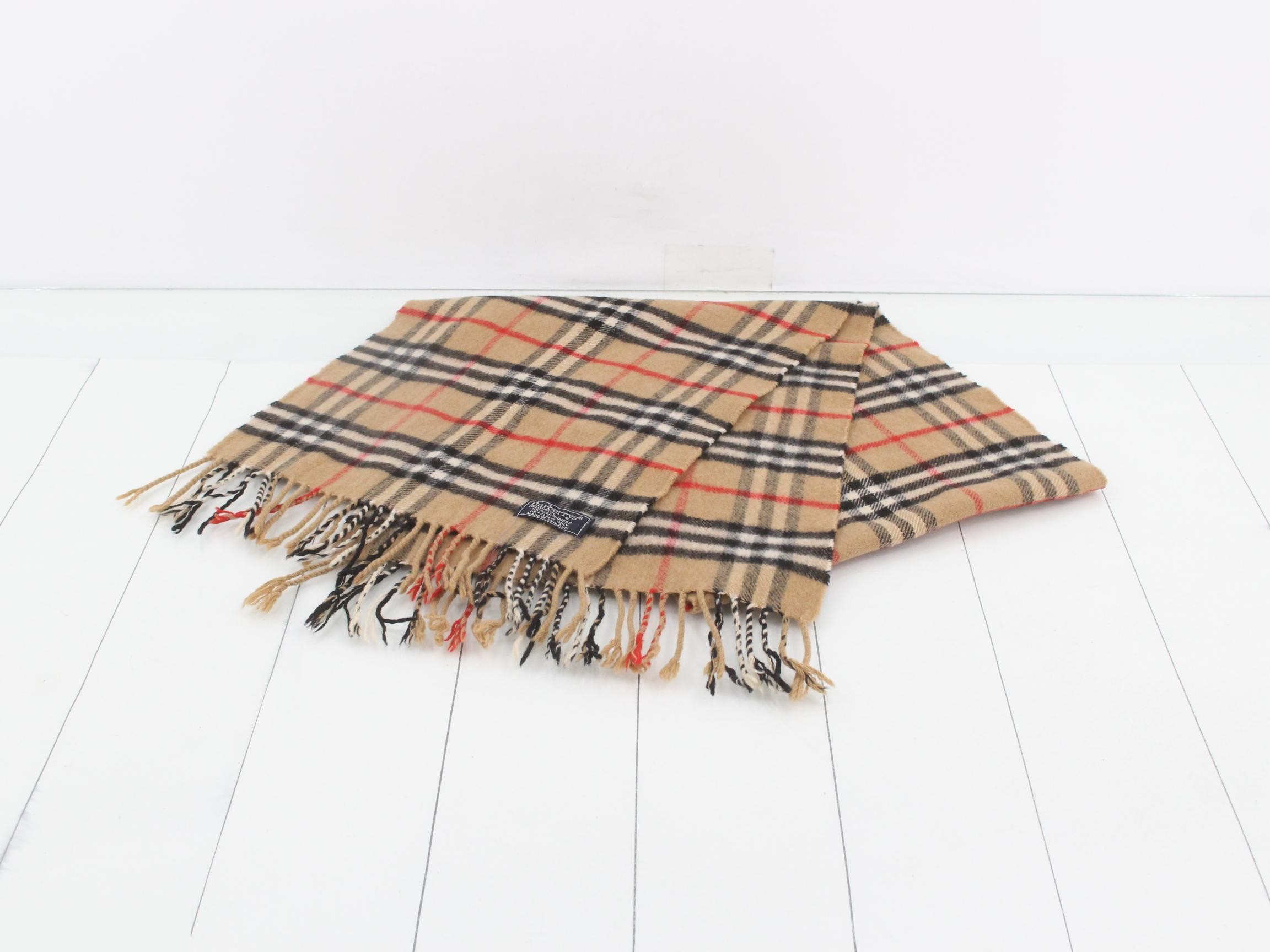Other lines: Small items, accessories, and scarves — view 2