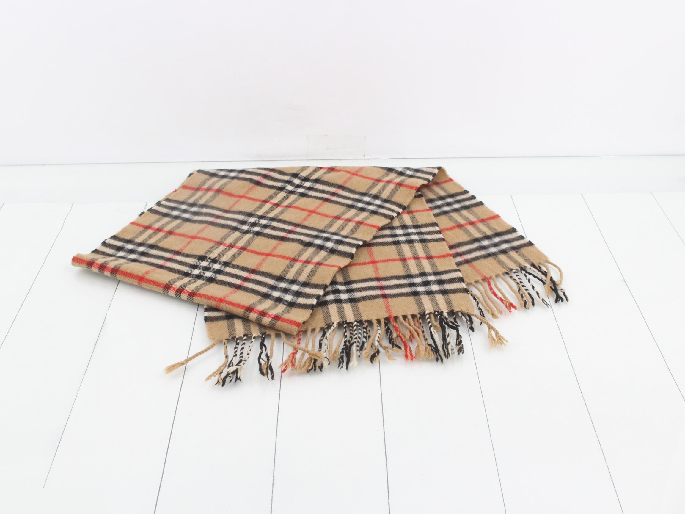 Other lines: Small items, accessories, and scarves — view 3