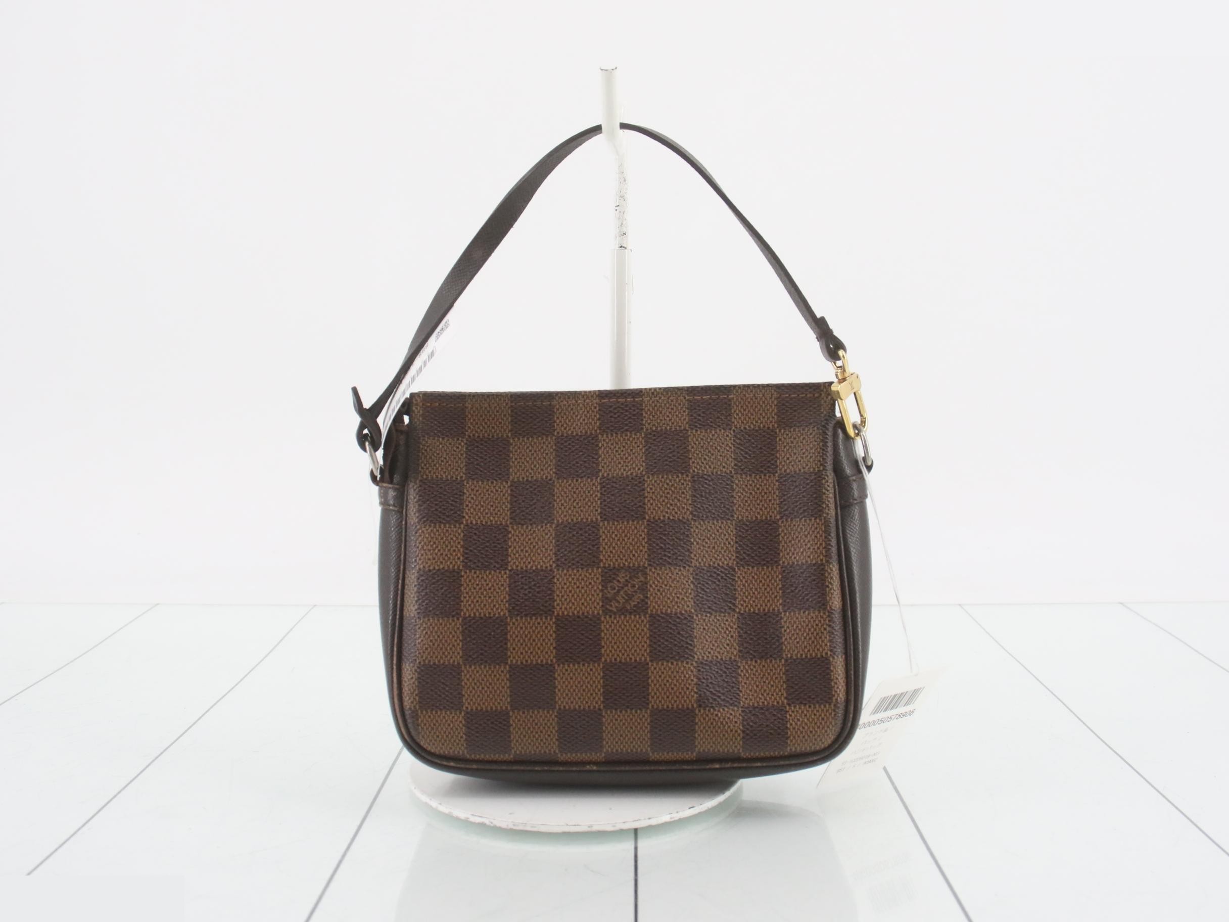 Damier Trouse Makeup Handbag — view 2