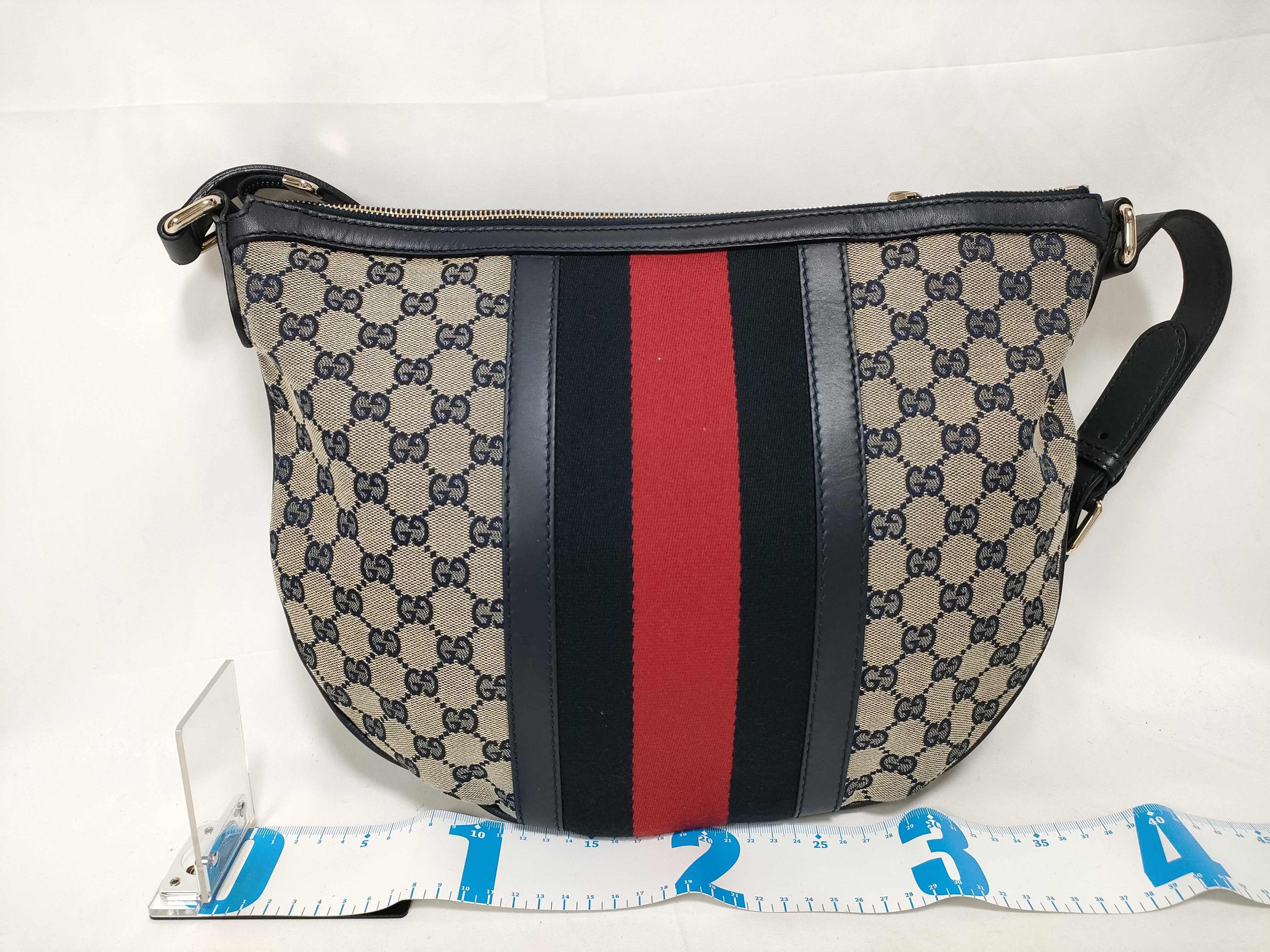 GG Canvas Shoulder Bag, Beige, 257082 000926 (Shoulder Bag) — view 2