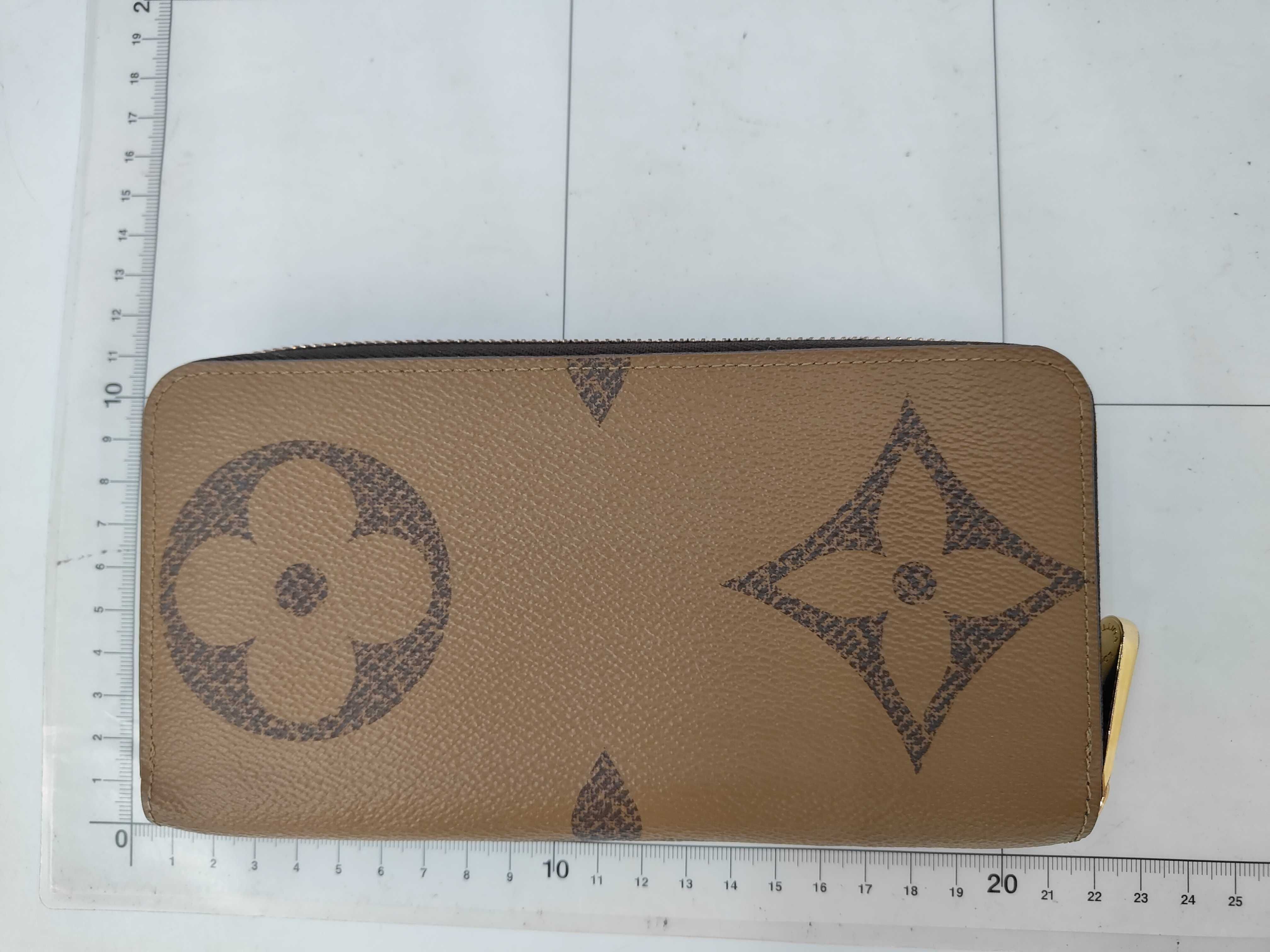 Giant Reverse Zippy Wallet with IC Chip — view 2