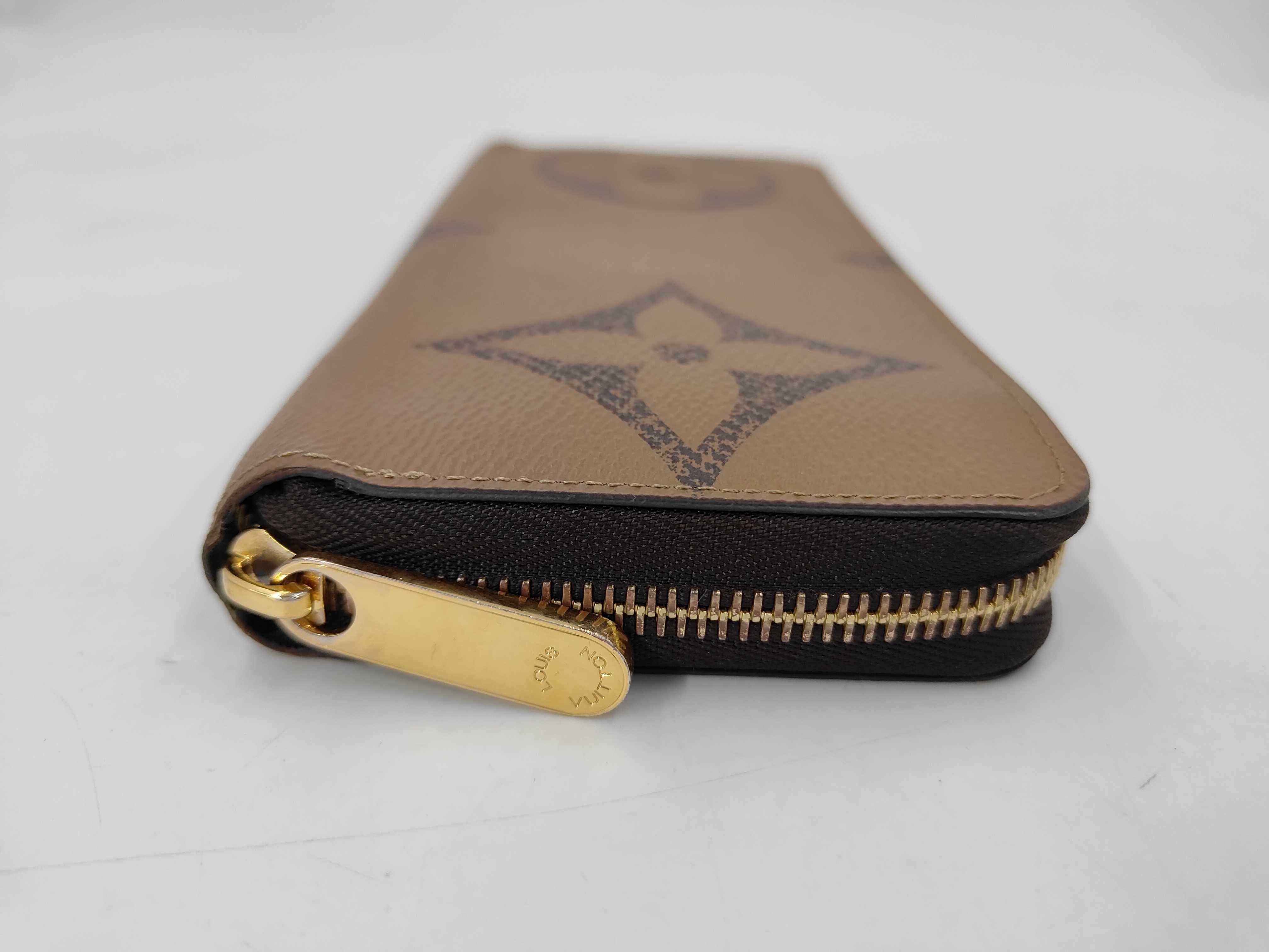 Giant Reverse Zippy Wallet with IC Chip — view 4