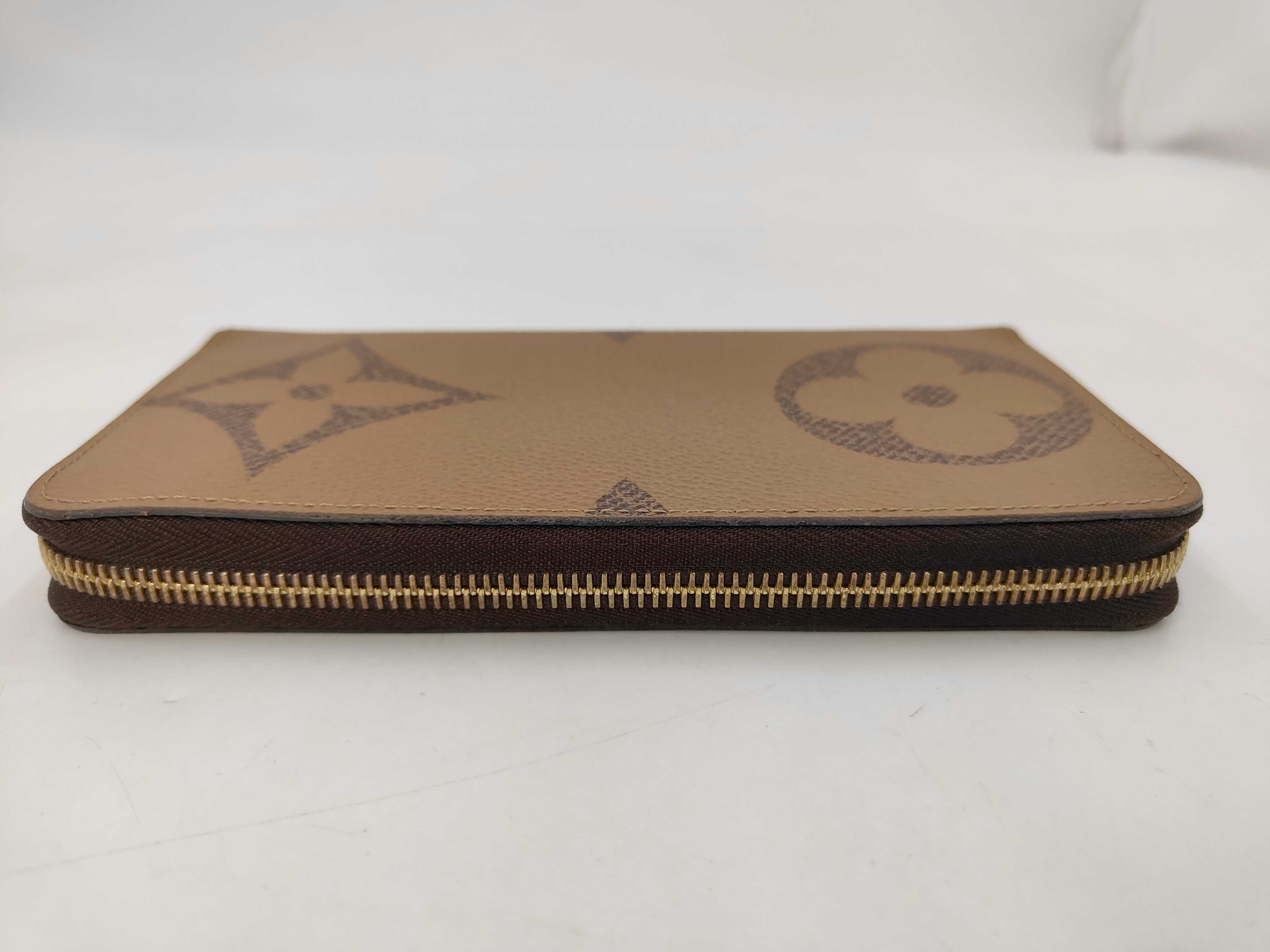 Giant Reverse Zippy Wallet with IC Chip — view 5