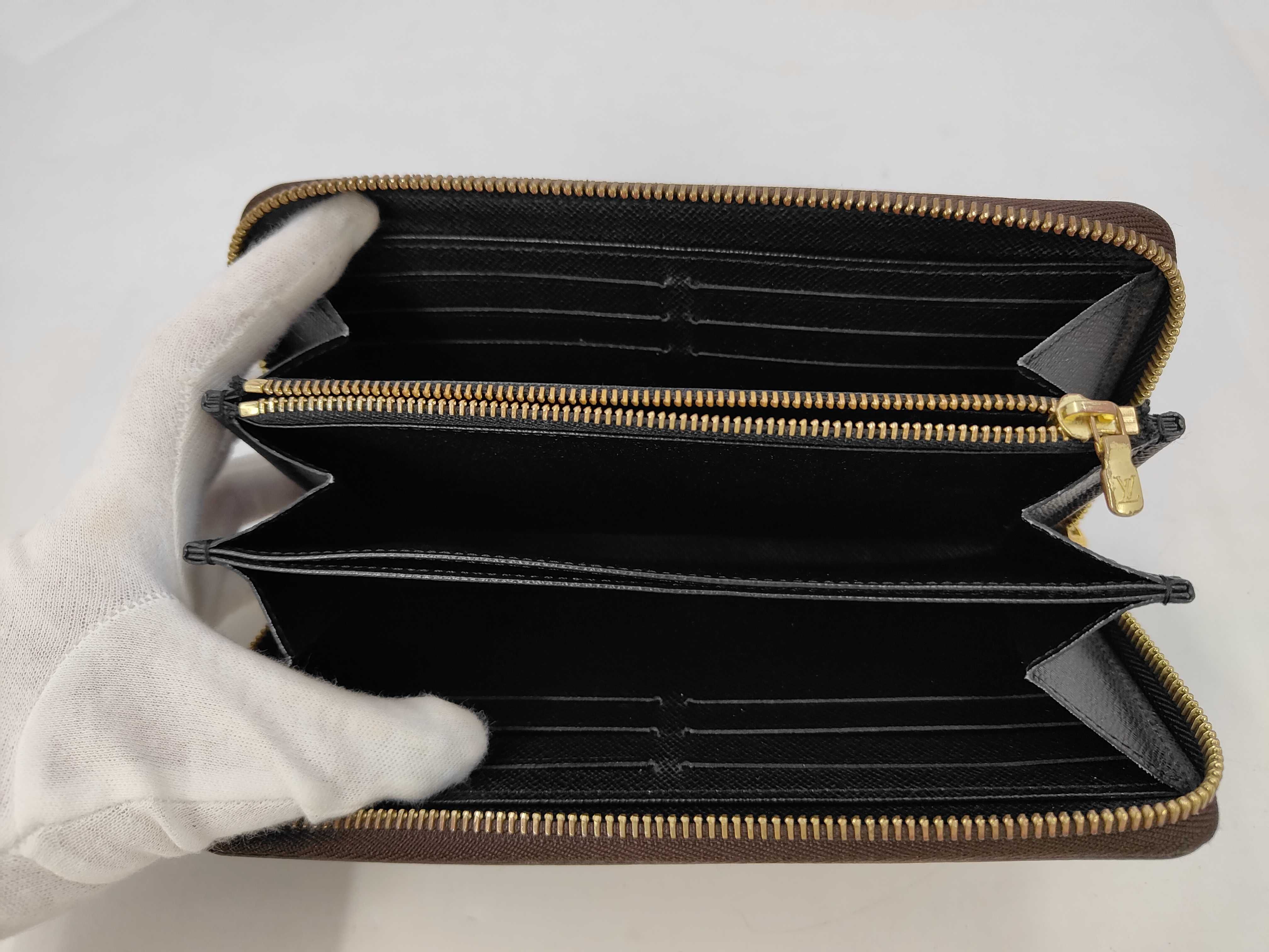 Giant Reverse Zippy Wallet with IC Chip — view 7