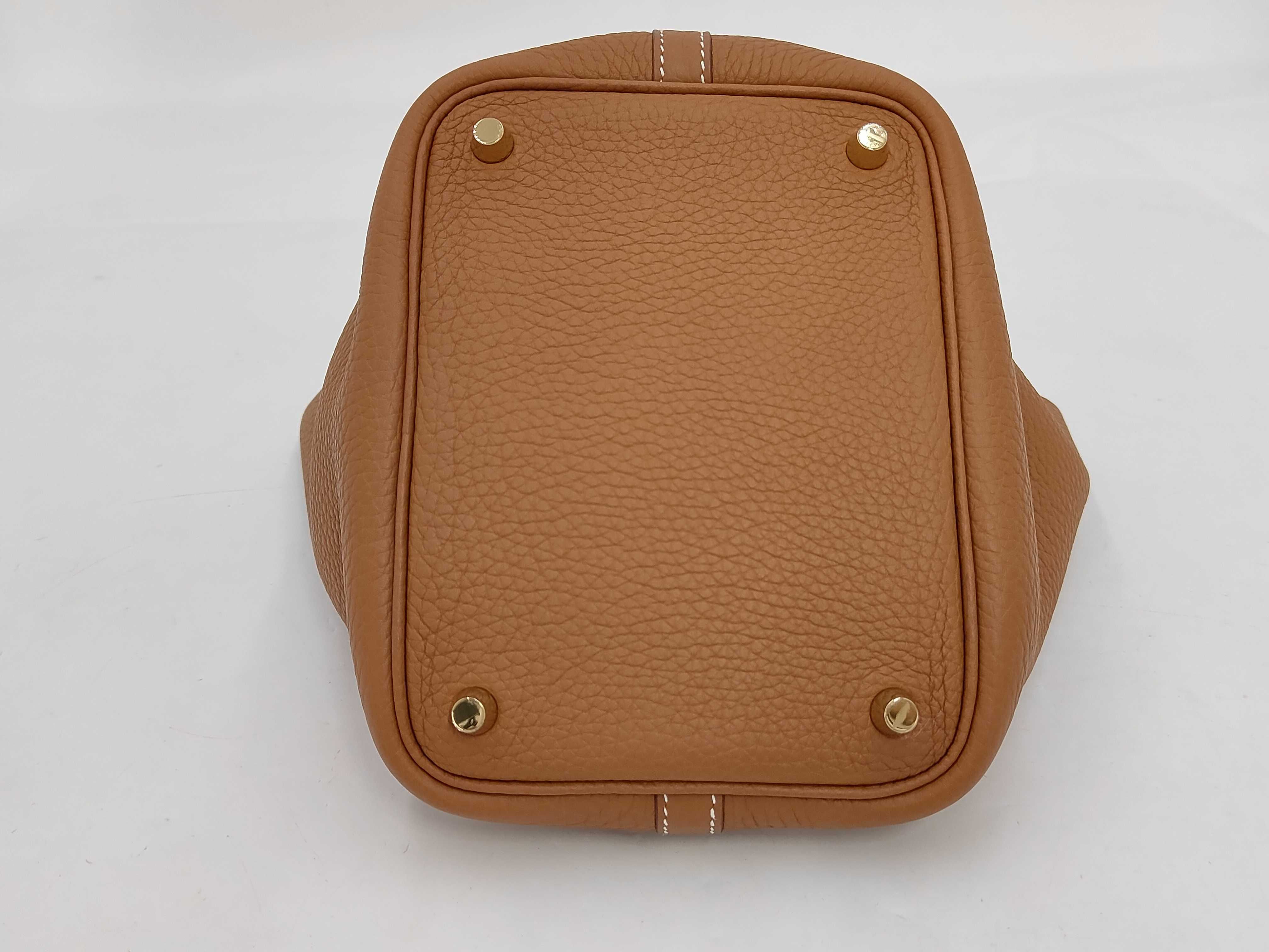 Picotin Lock 18 PM, Taurillon Clemence leather, gold hardware, Y: 2020, handbag — view 6