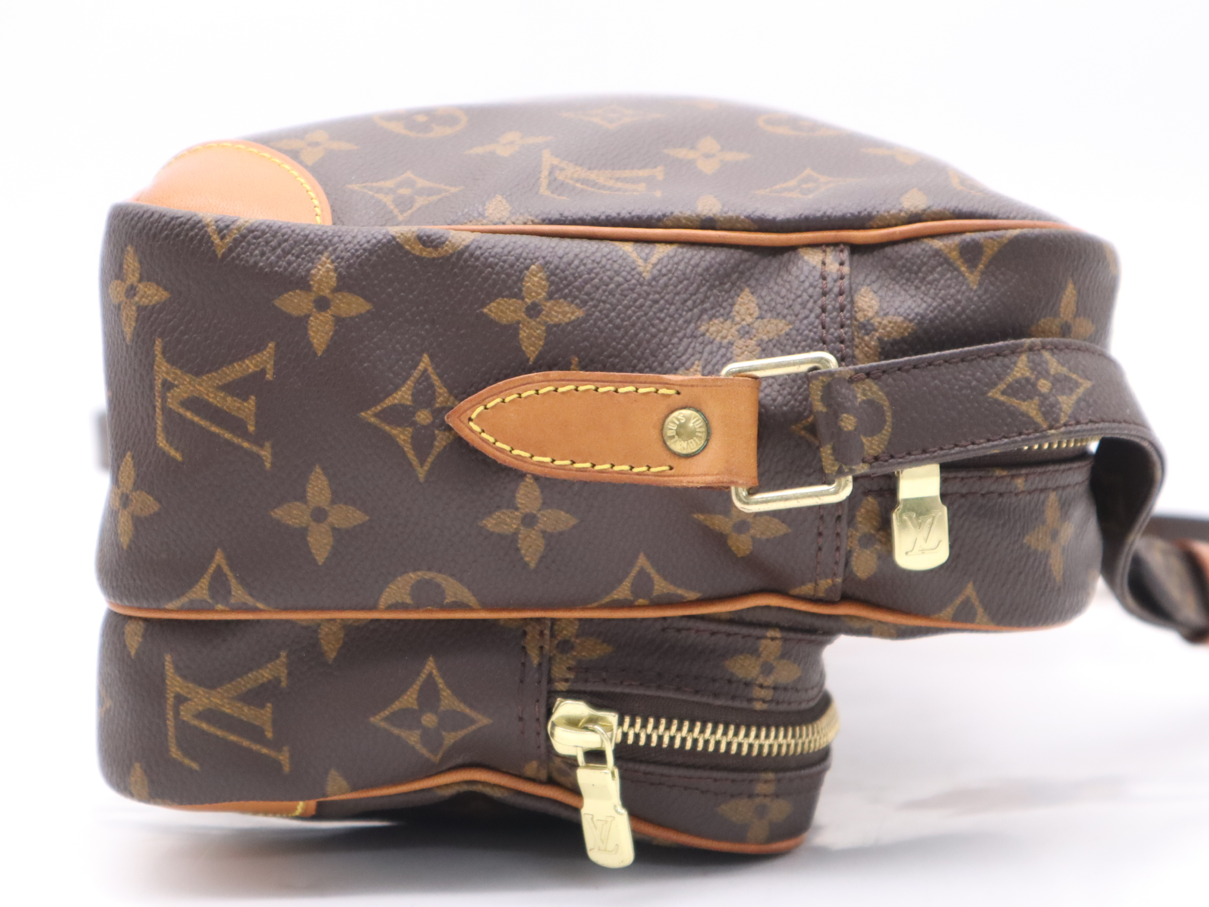 M45244 Monogram Nile Shoulder Bag — view 5