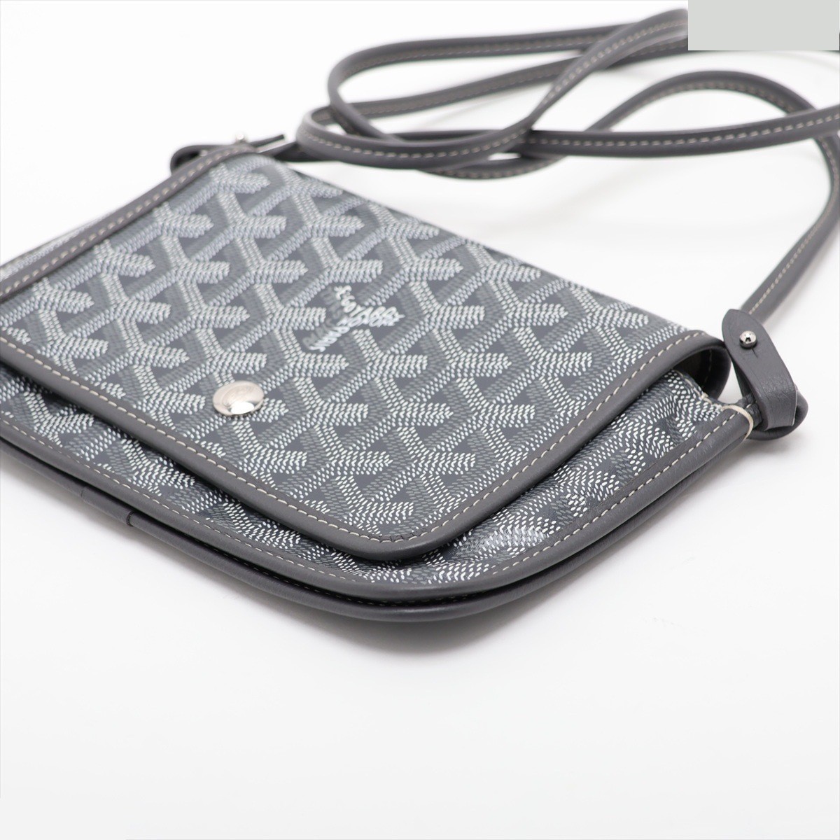 Plume Pouch Wallet, PVC x Leather Shoulder Bag, Gray — view 3