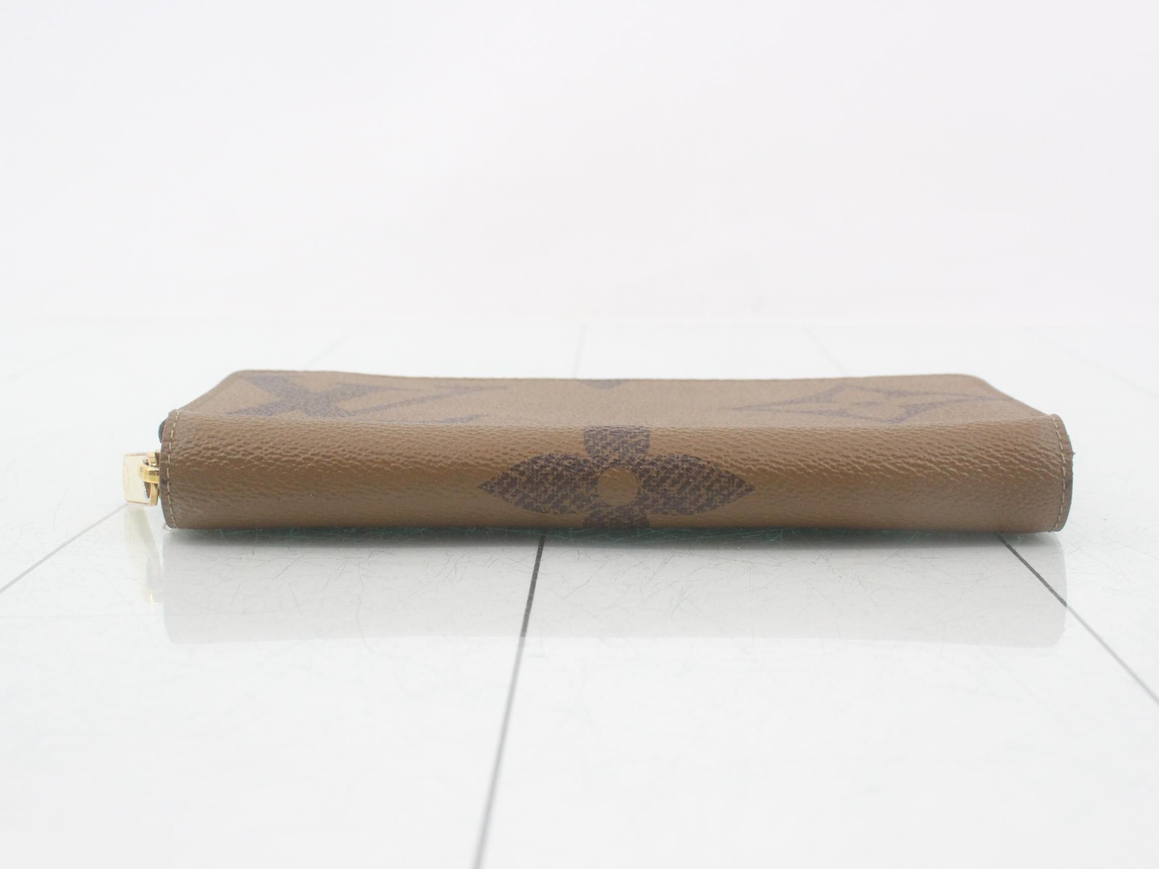 Zippy Wallet Monogram Giant Long Wallet — view 3