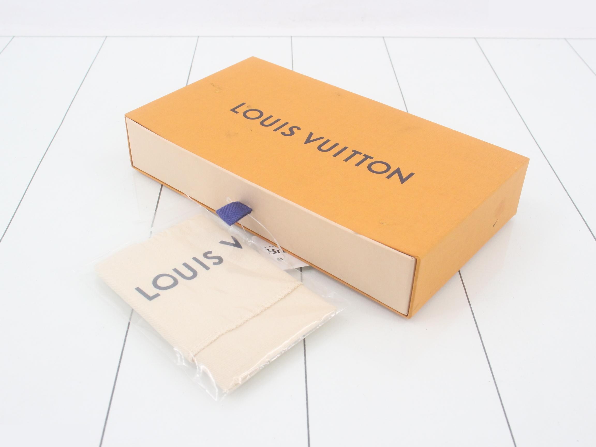 Zippy Wallet Monogram Giant Long Wallet — view 5