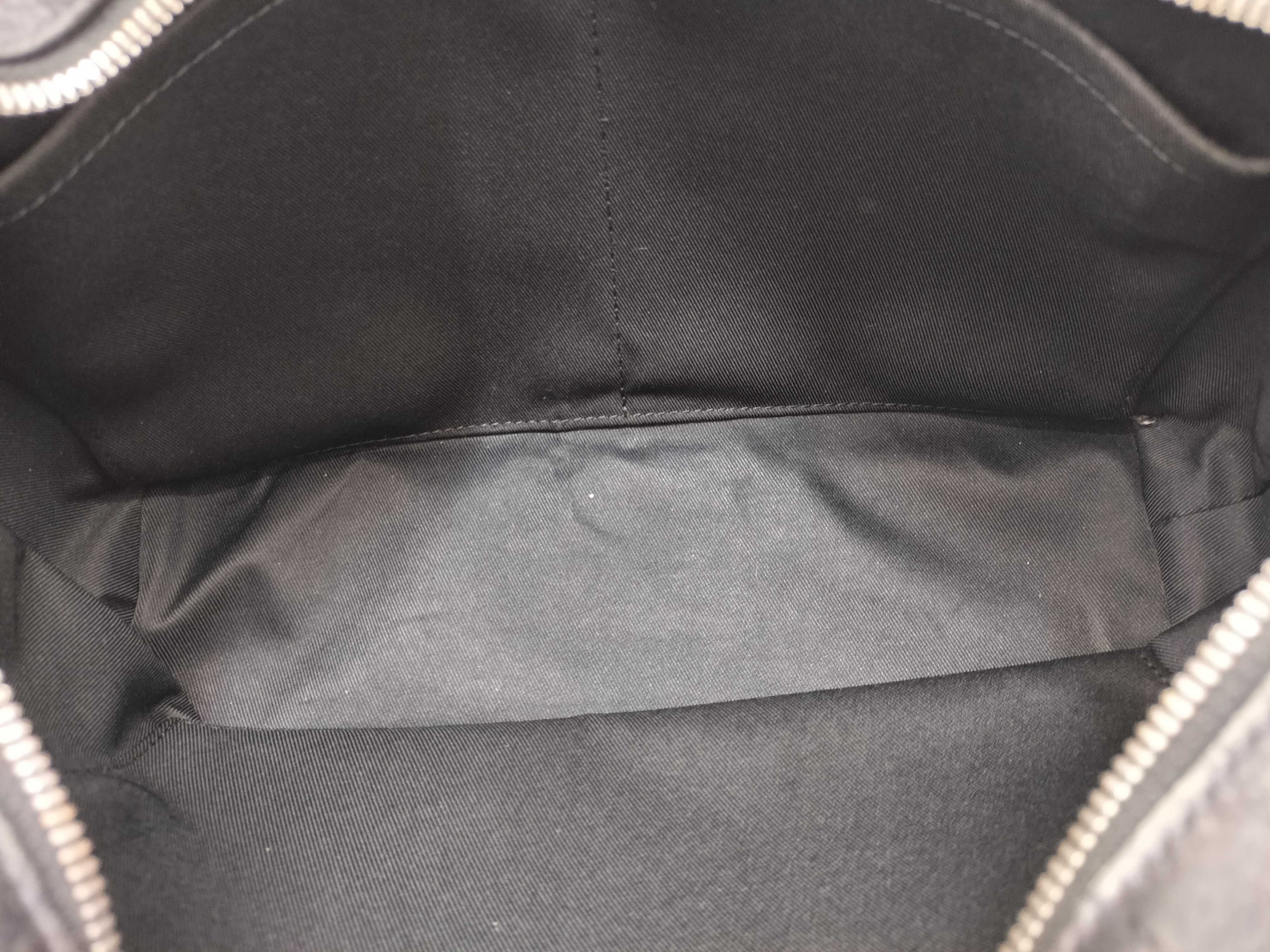 Damier Infini Vuitton Discovery Messenger Shoulder Bag — view 11