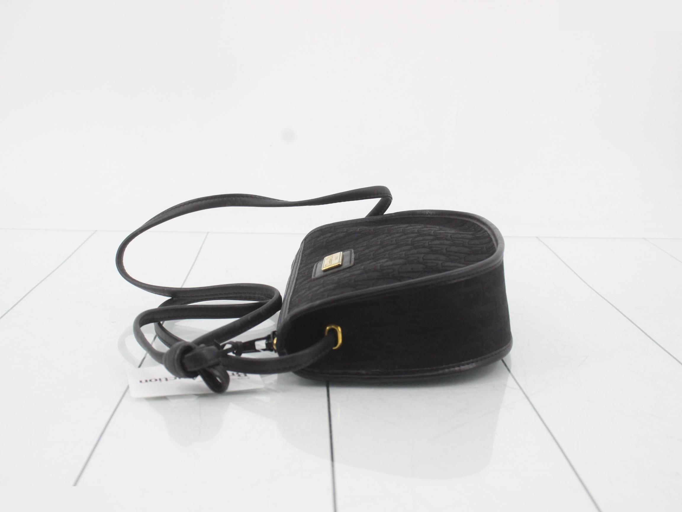 Shadow Trotter Shoulder Bag — view 4