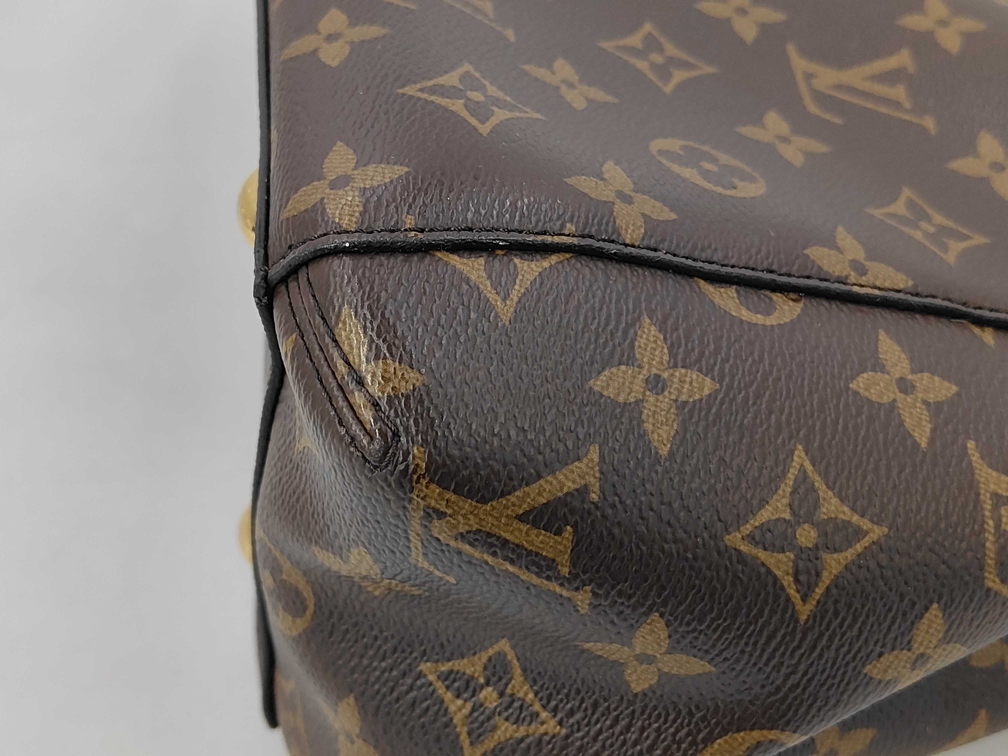 LV Bag Montaigne Handbag — view 3