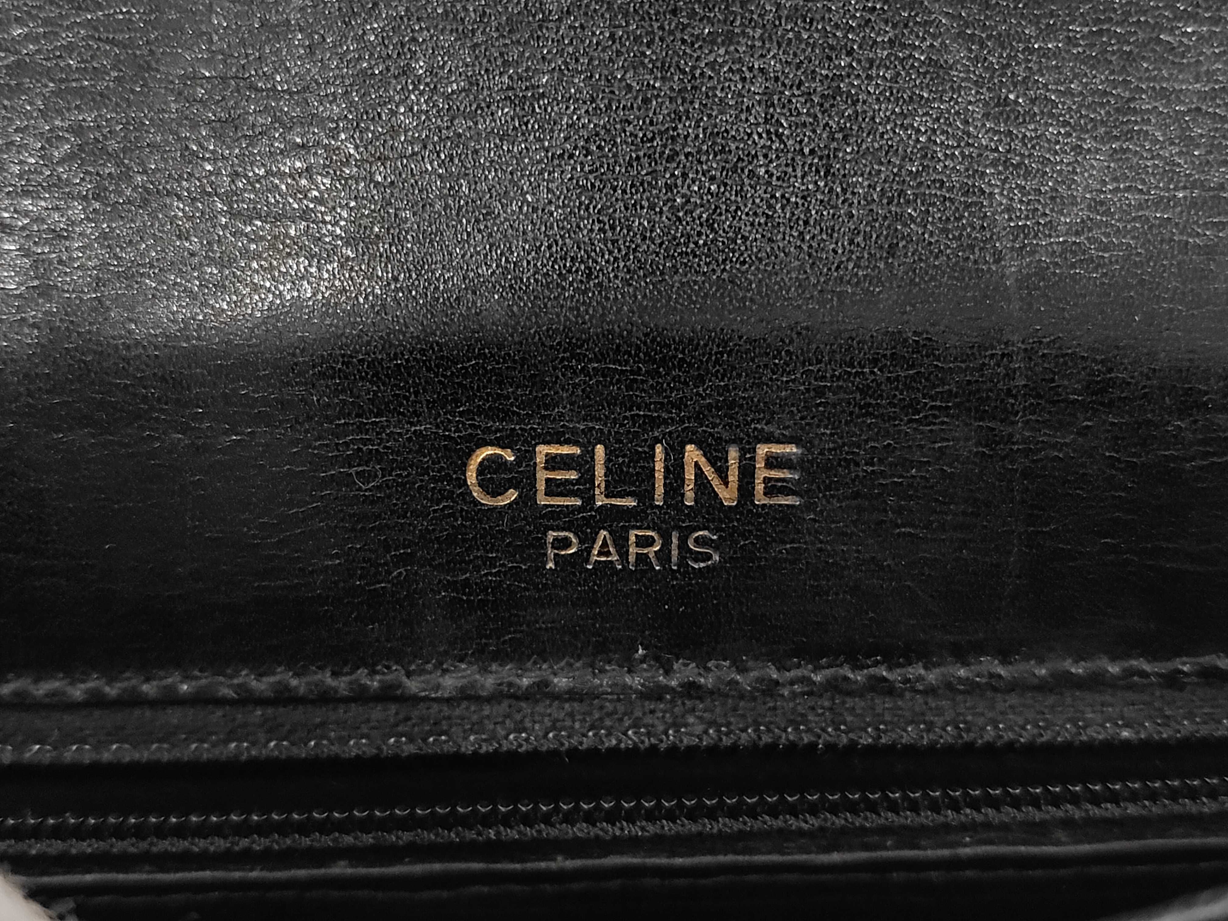 Black D02 Triomphe Leather Shoulder Bag — view 10