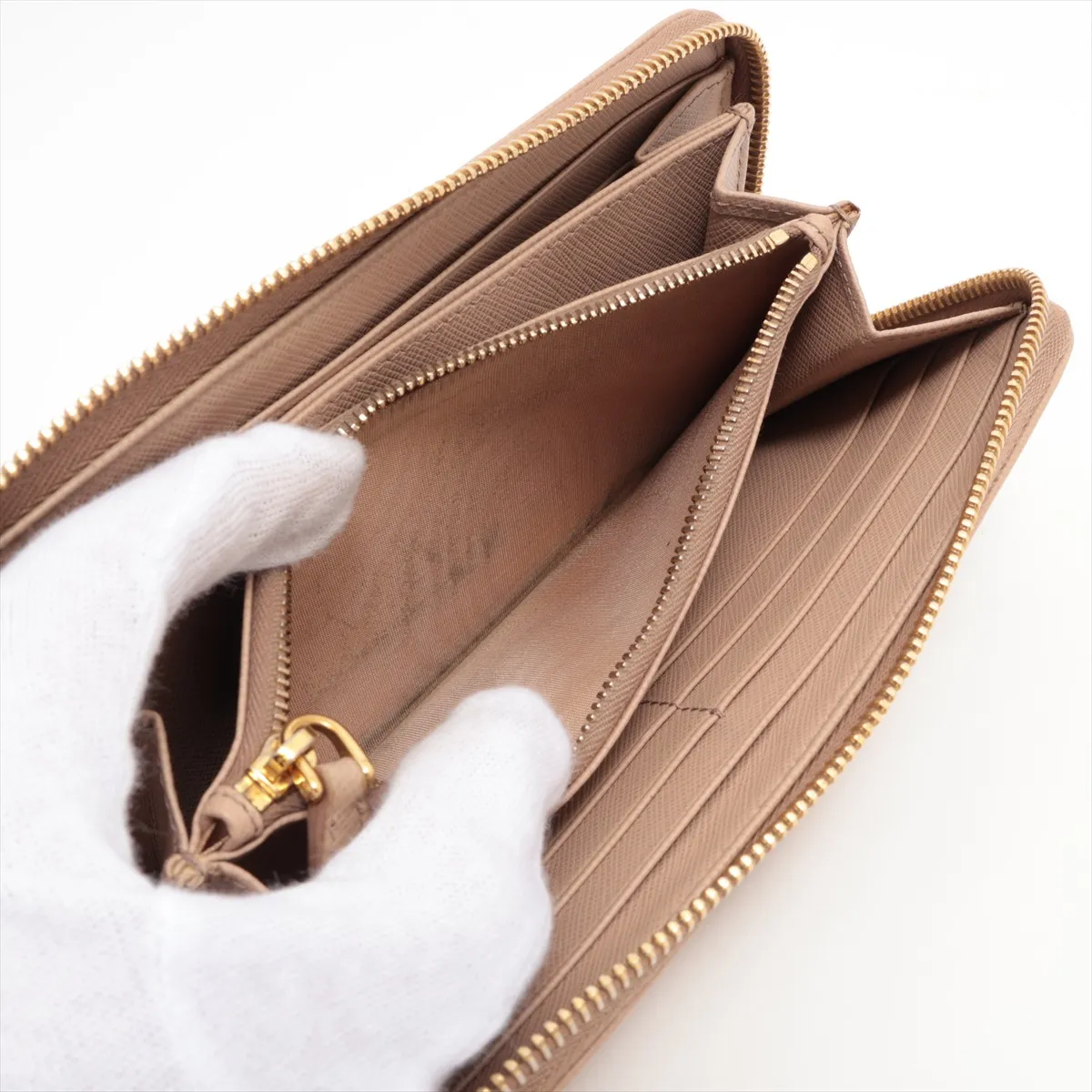 Saffiano 1ML506 Leather Round Zip Wallet Beige — view 10