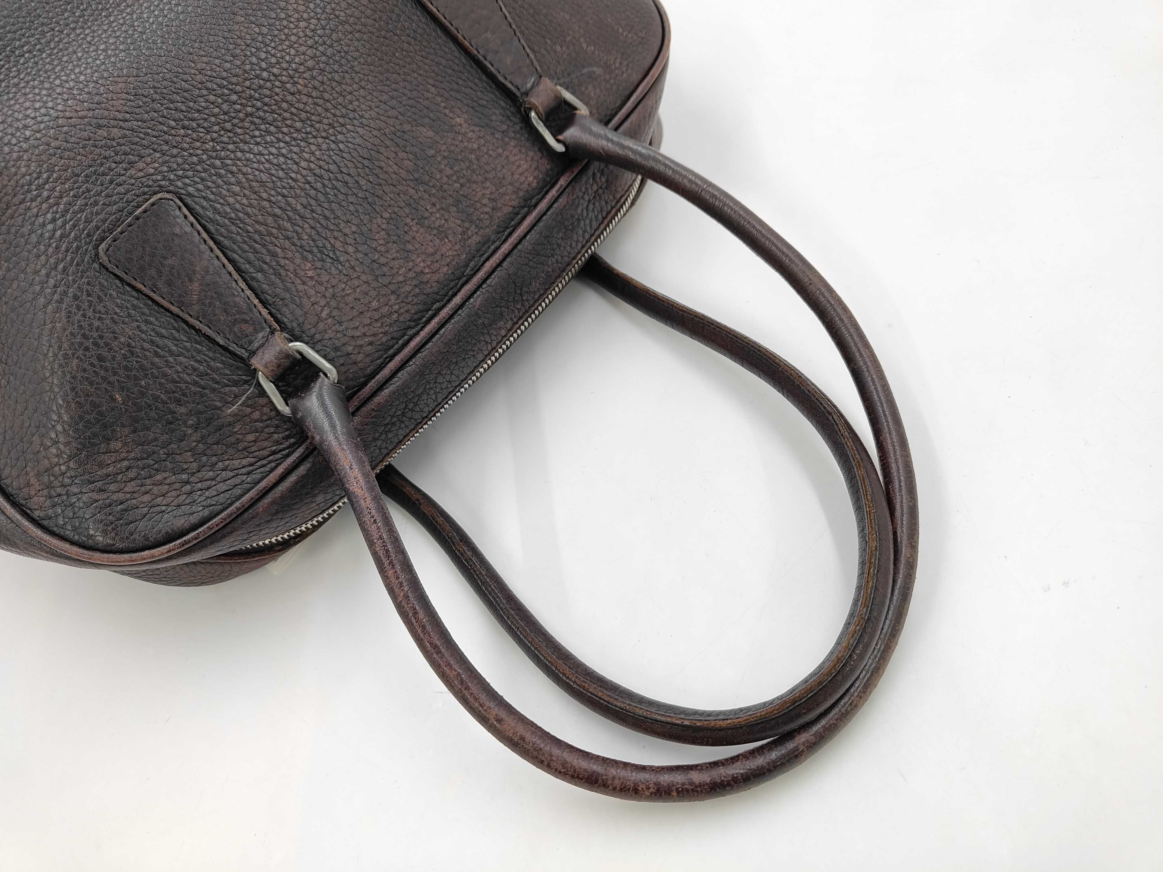 Boston bag (with some wear and tear) — view 4