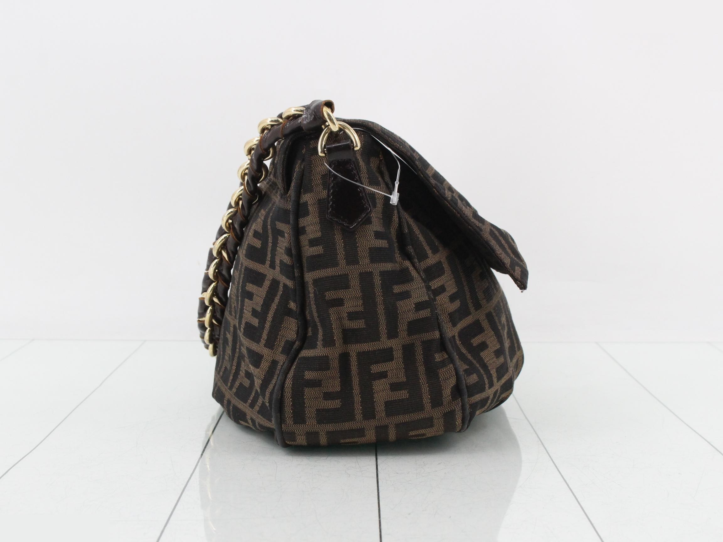Mia Chain Mamma Bucket Zucca Shoulder Bag — view 4