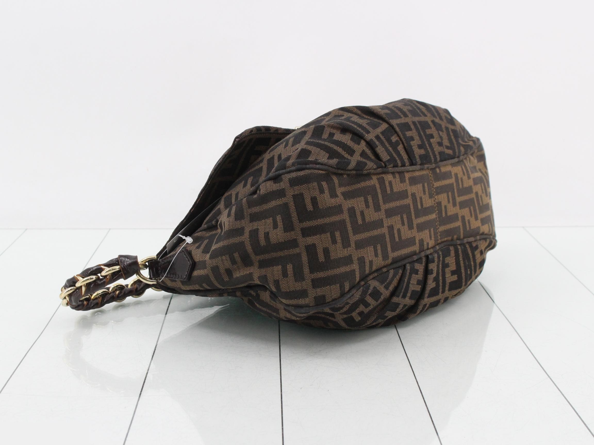 Mia Chain Mamma Bucket Zucca Shoulder Bag — view 5