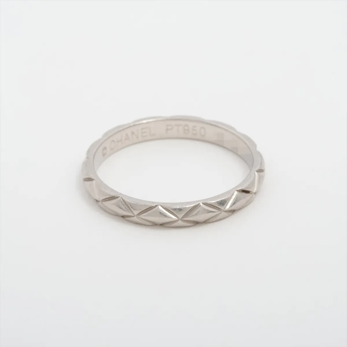 Matelassé Ring, Pt950, 3.1g, Size 51, Initials 19O1613, Dents, Damaged Hallmark, — view 2