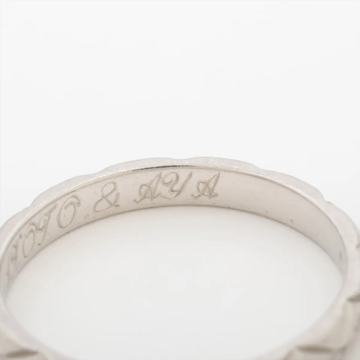 Matelassé Ring, Pt950, 3.1g, Size 51, Initials 19O1613, Dents, Damaged Hallmark, — view 6