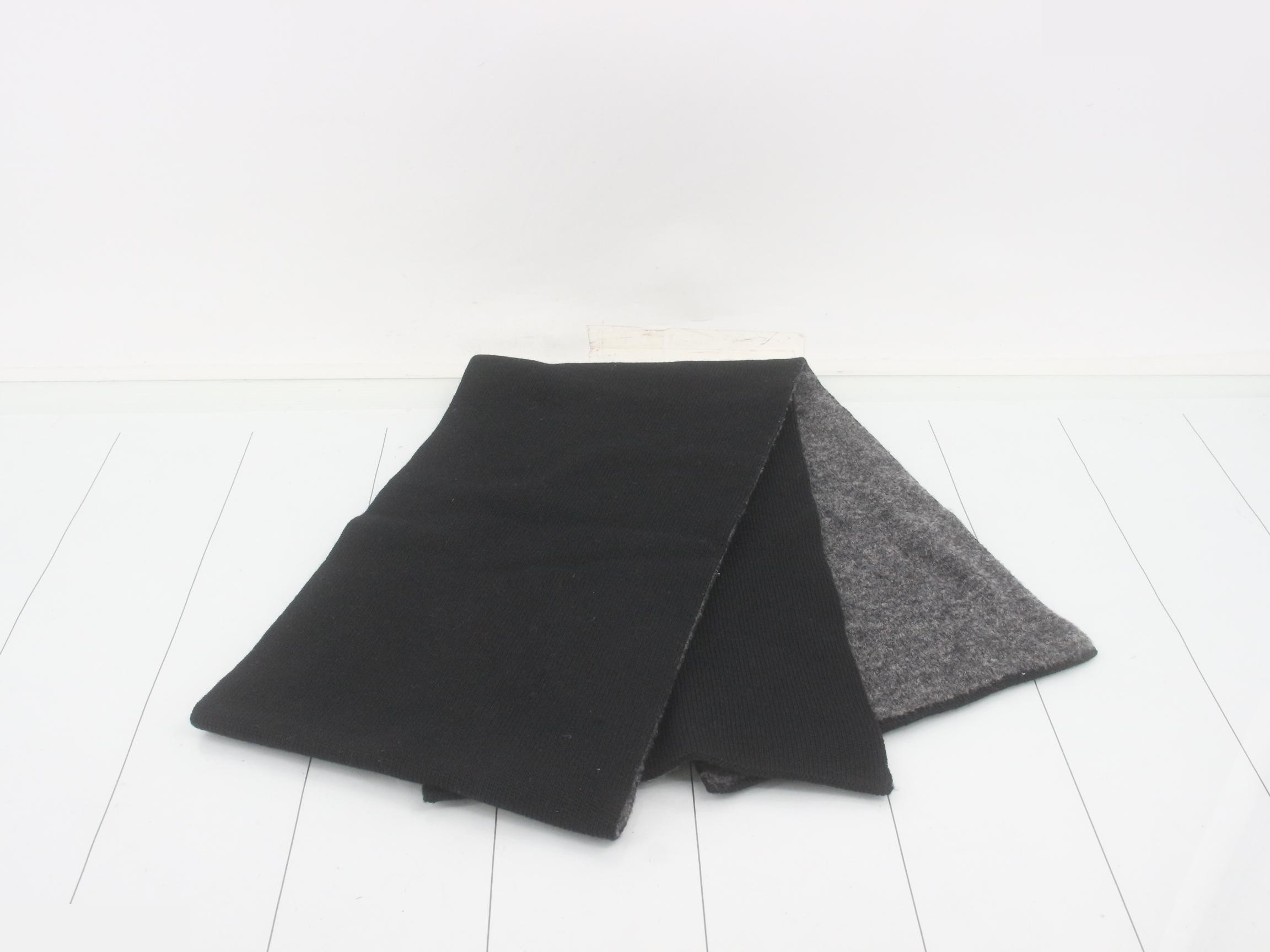 scarf, Interlocking G — view 3