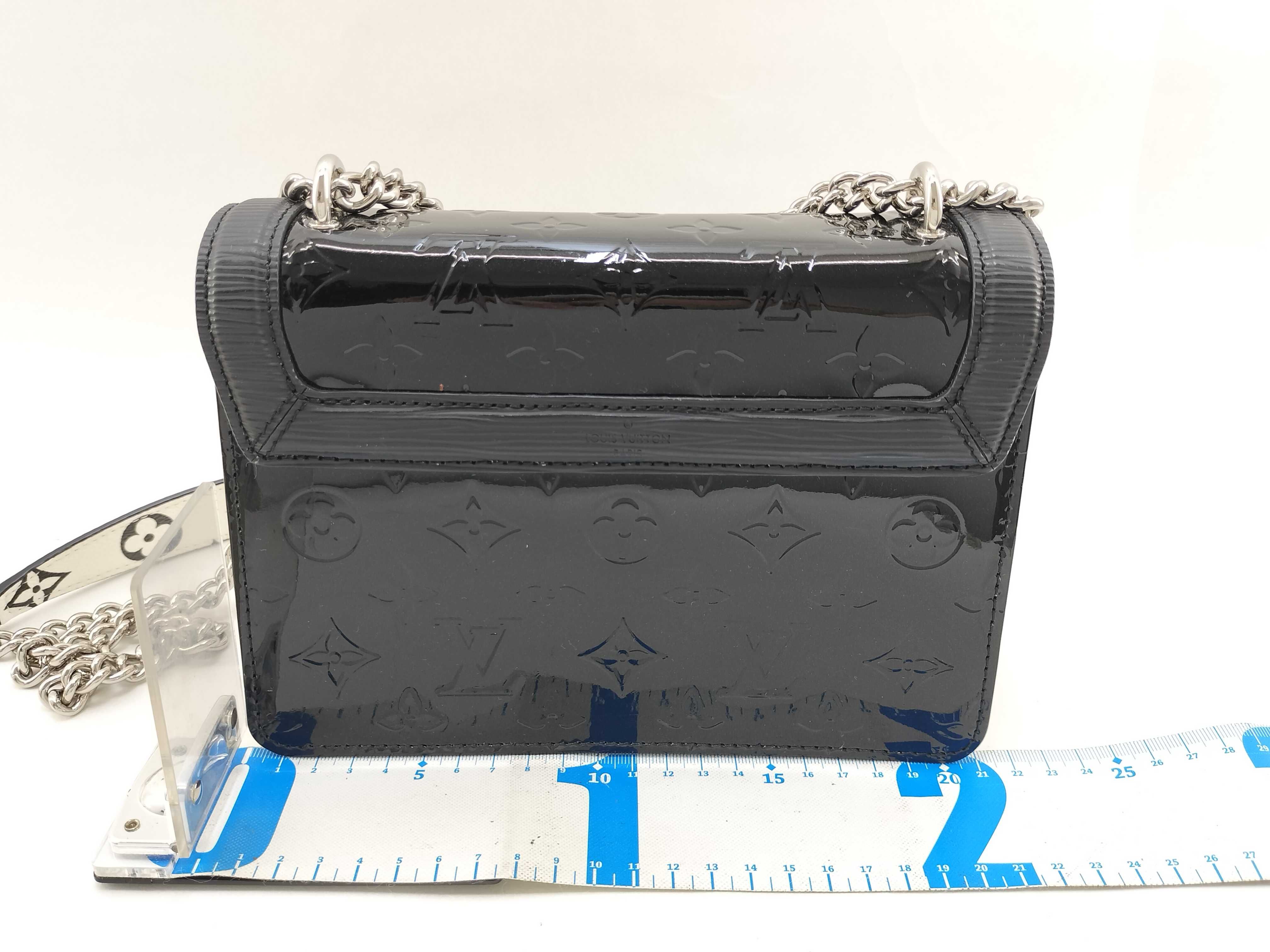 Vernis Louis Vuitton Vernis Winewood PM Shoulder Bag — view 2