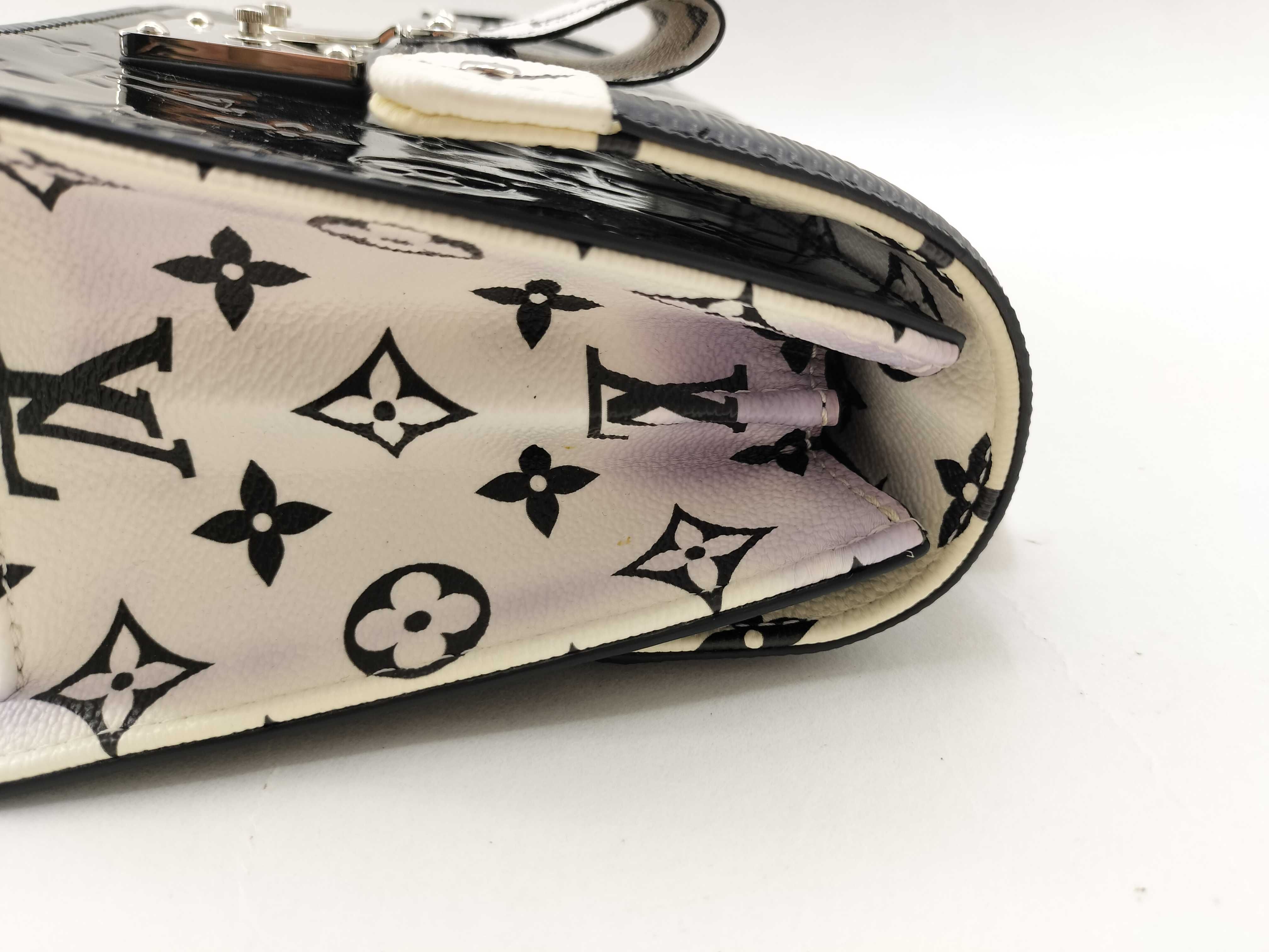 Vernis Louis Vuitton Vernis Winewood PM Shoulder Bag — view 5