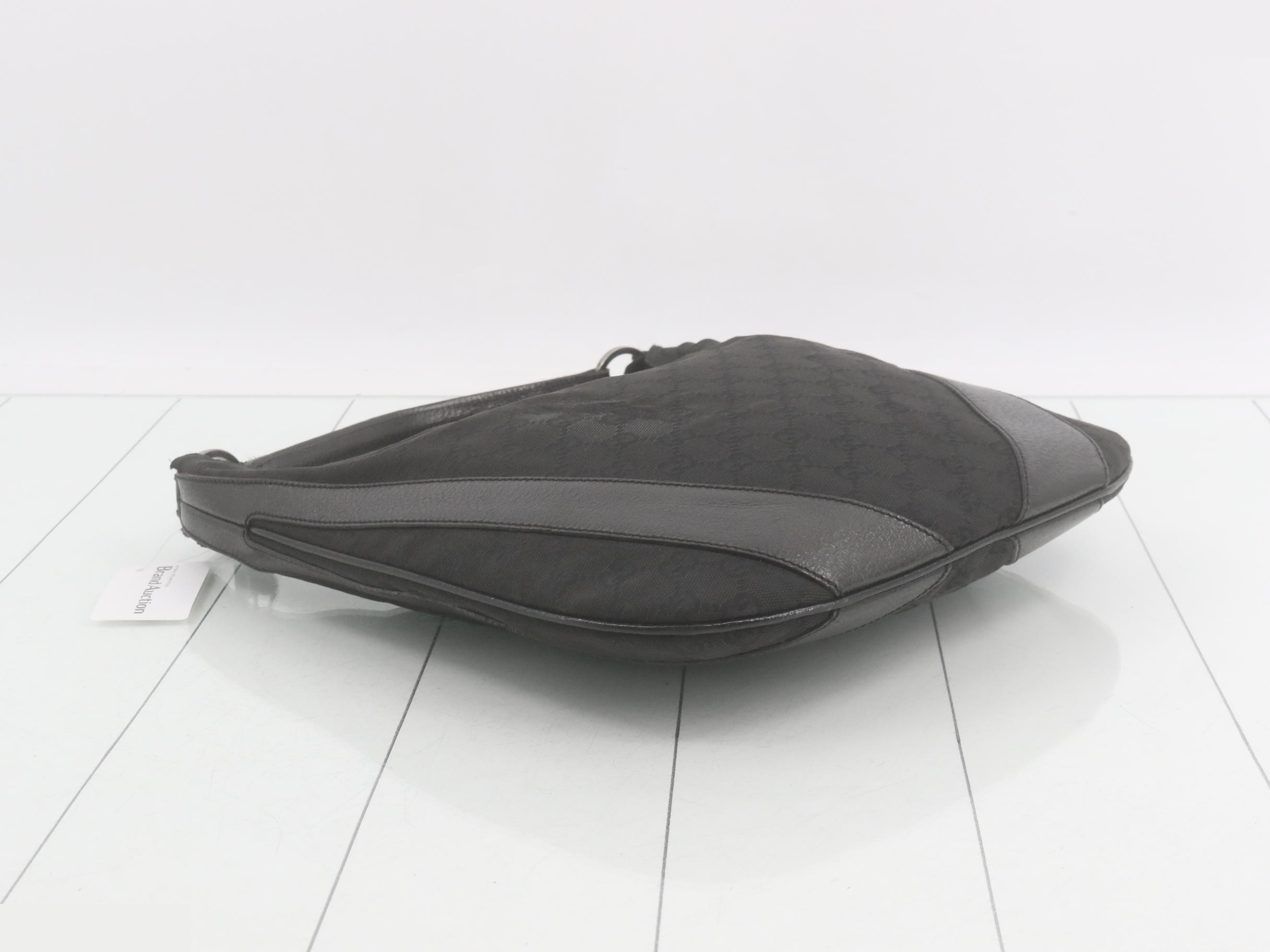 GG Canvas Shoulder Bag — view 5