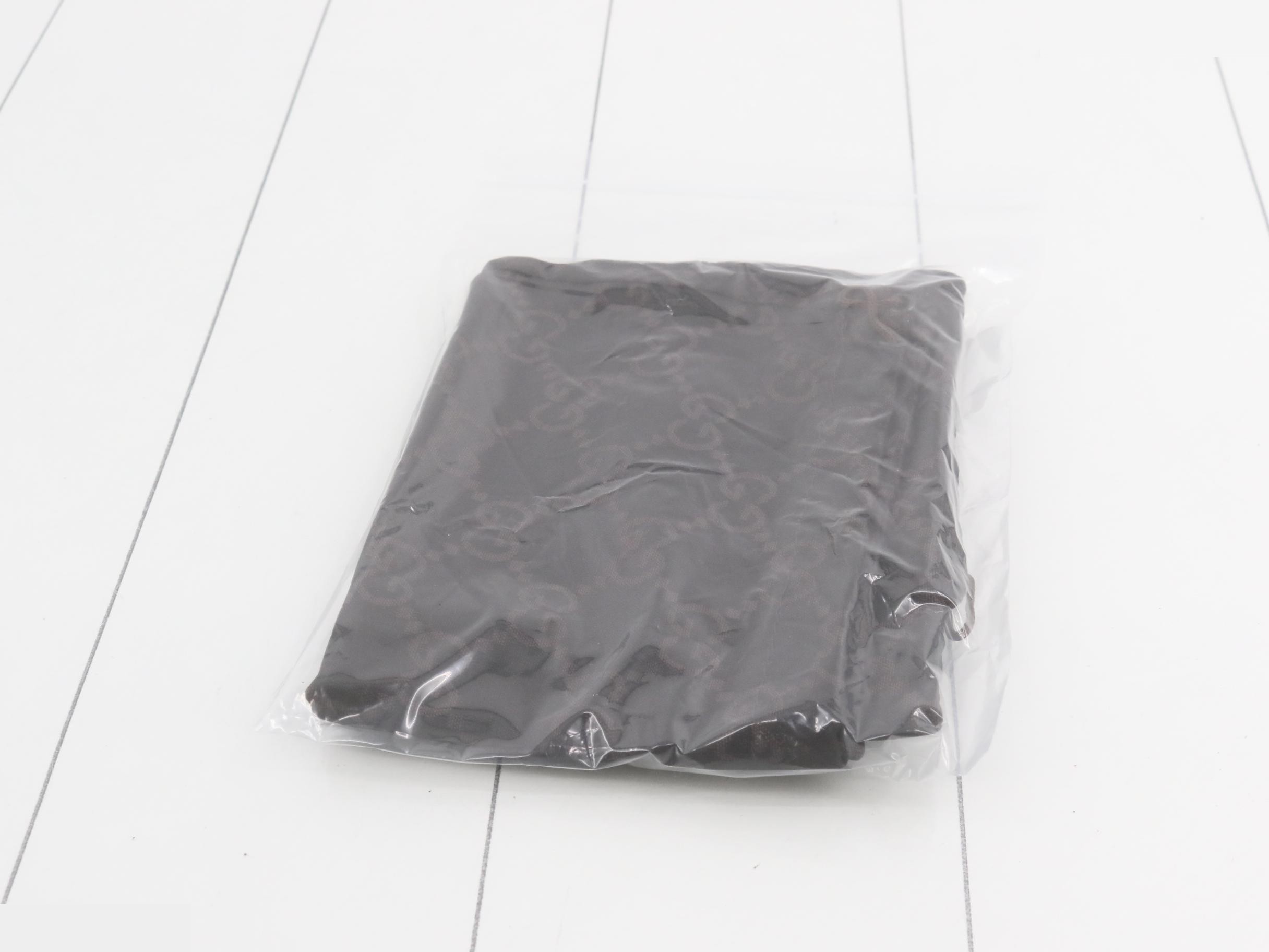 GG Canvas Shoulder Bag — view 7