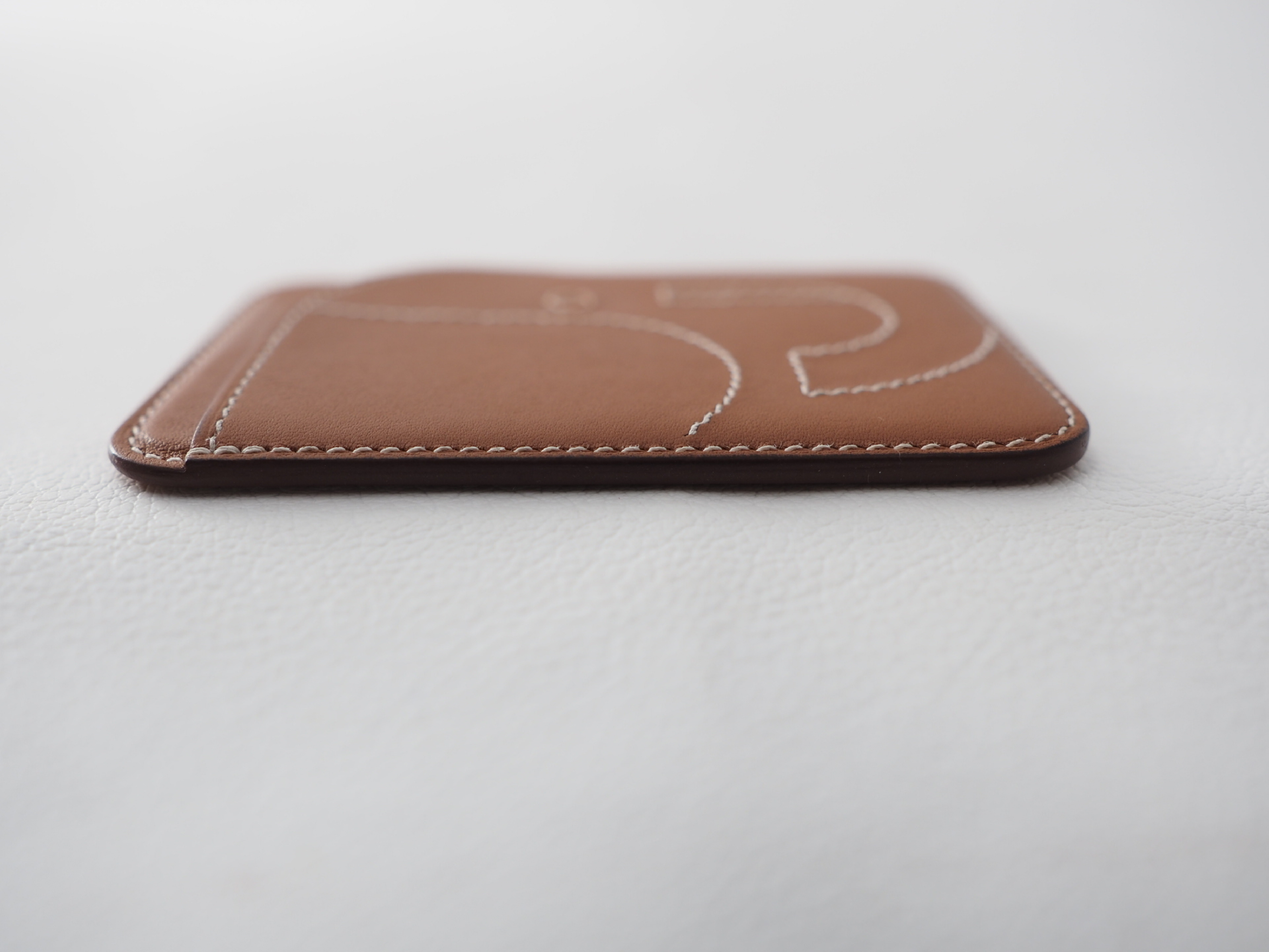 2024 Magsafe Elephant Card Holder - Card Case — view 4