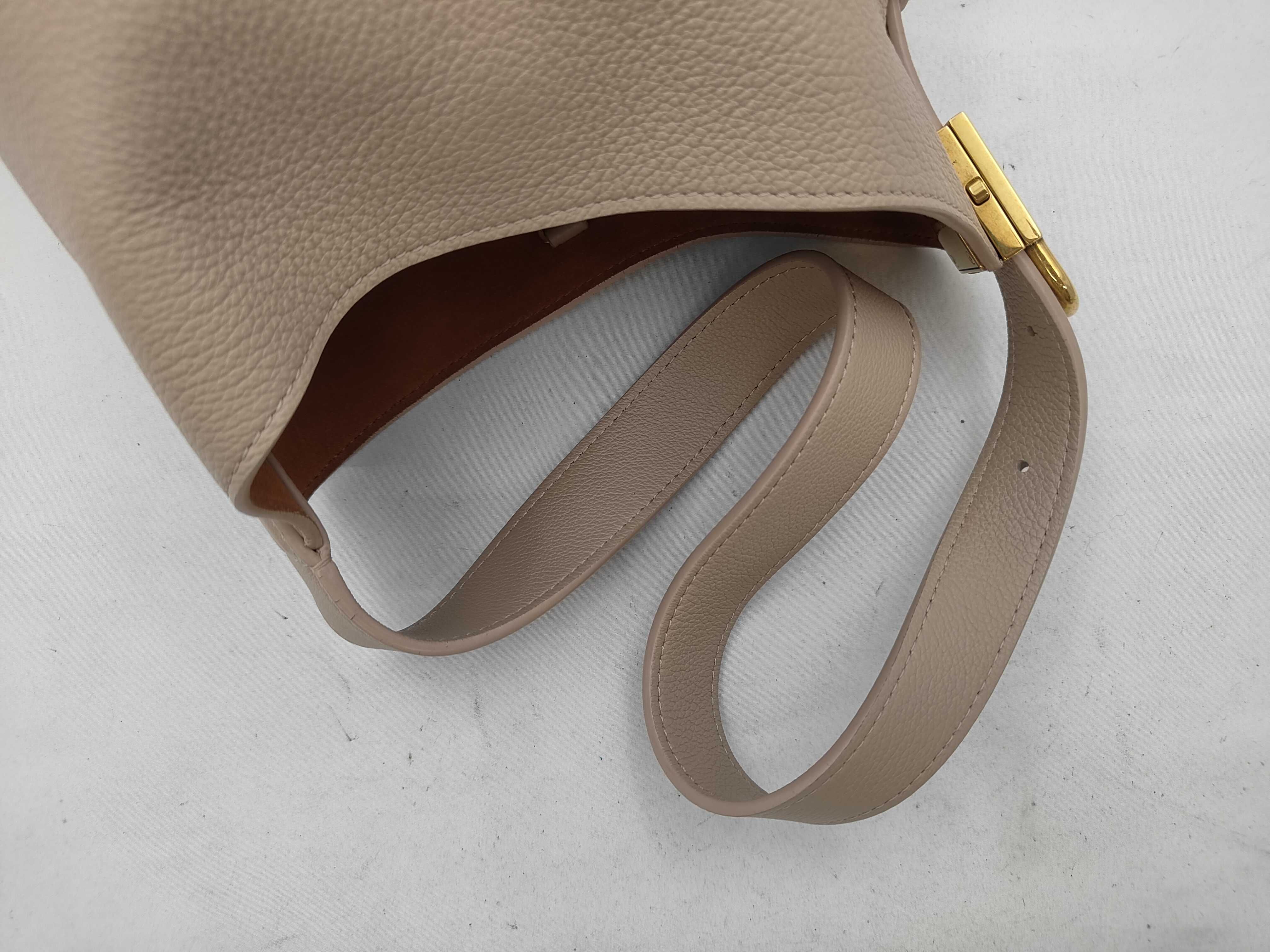 Low Key Hobo PM M25022 Shoulder Bag — view 3