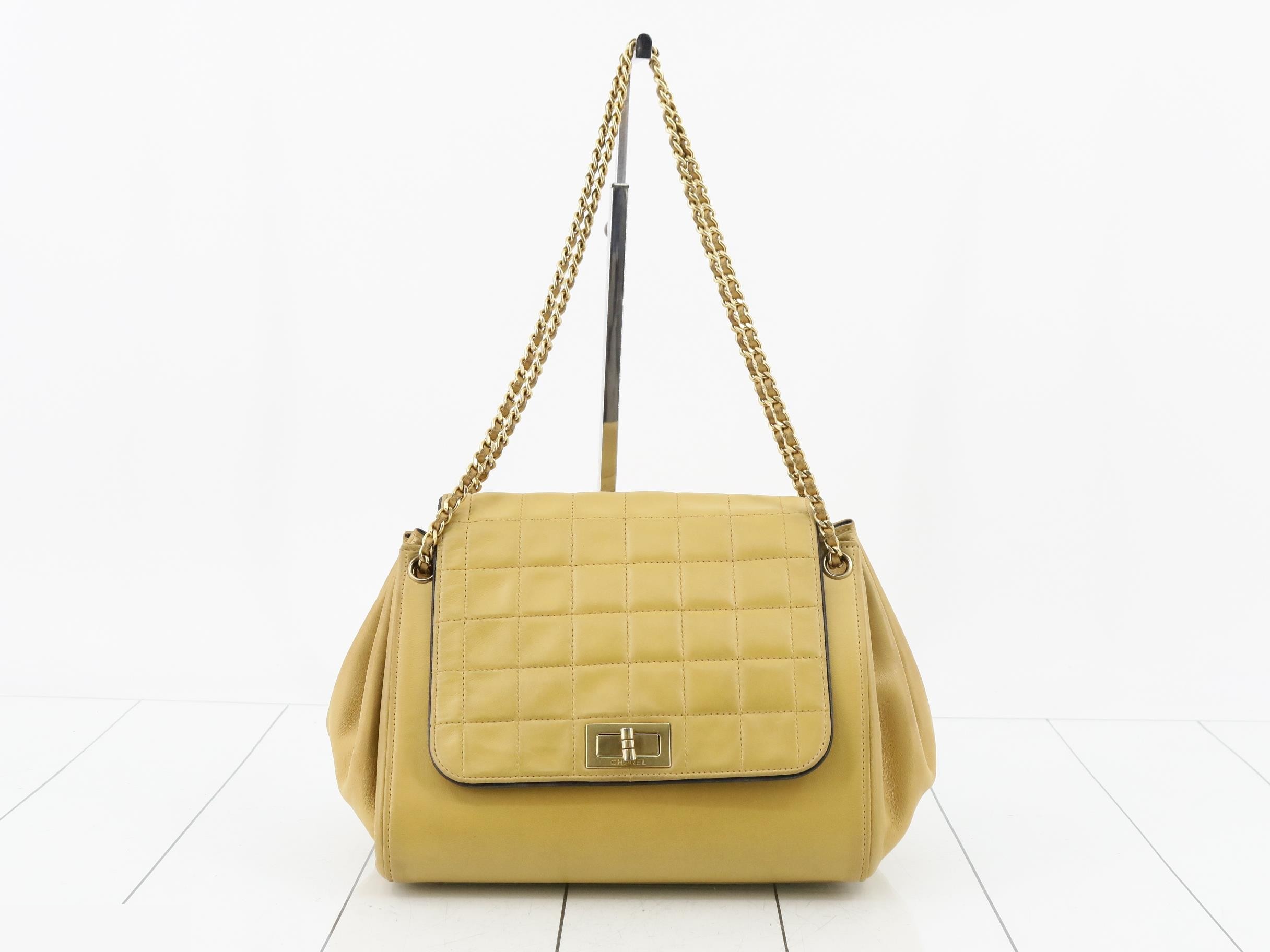 Chocolate Bar Yellow Lambskin Shoulder Bag with Gold Chain