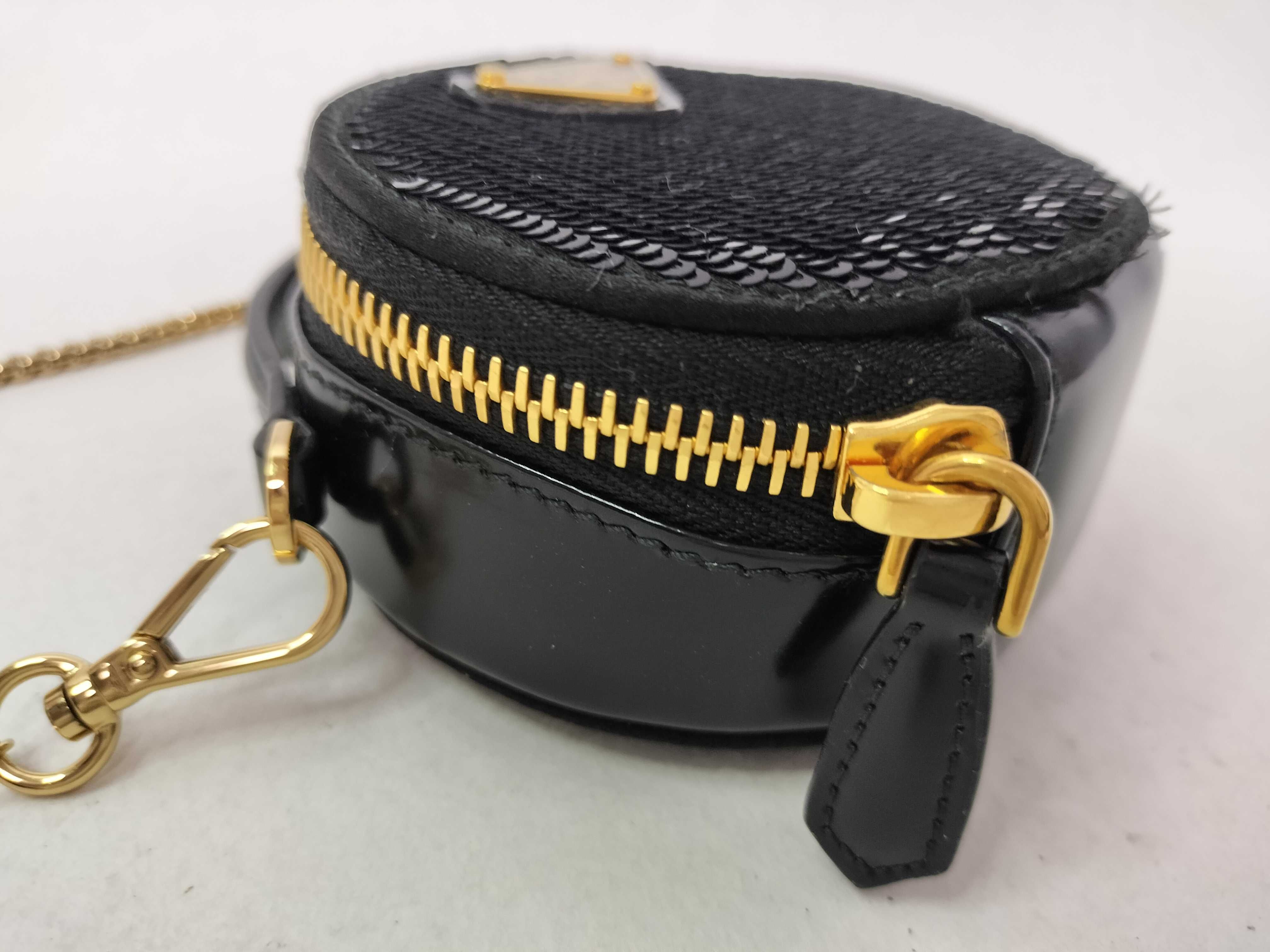 FR- Saffiano Triangle 1NR023 Leather Pouch White Chain included Pouch — view 13
