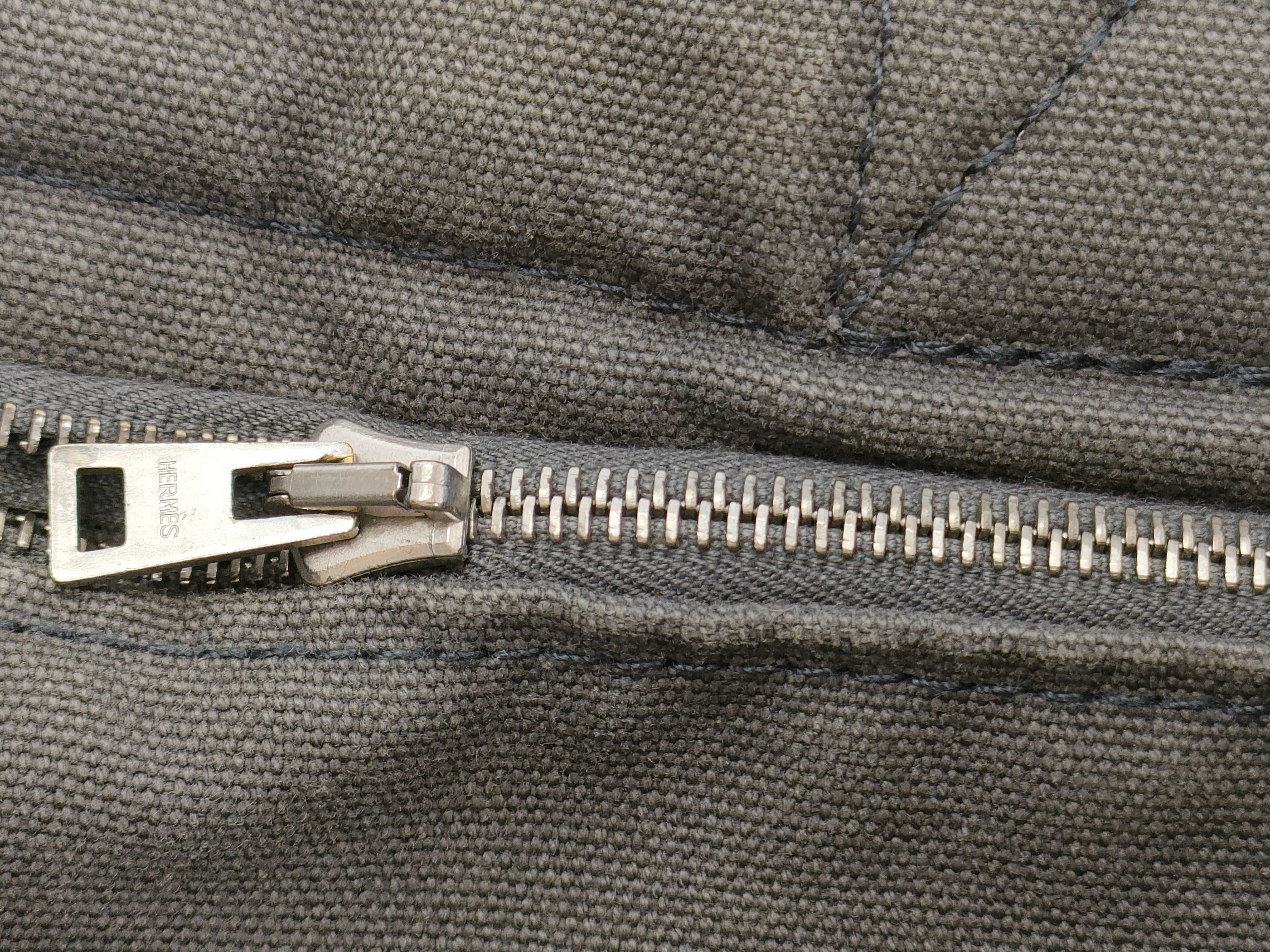 Fool Toe Hermes Fool Toe PM Handbag — view 15