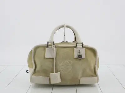 Amazona Suede Handbag