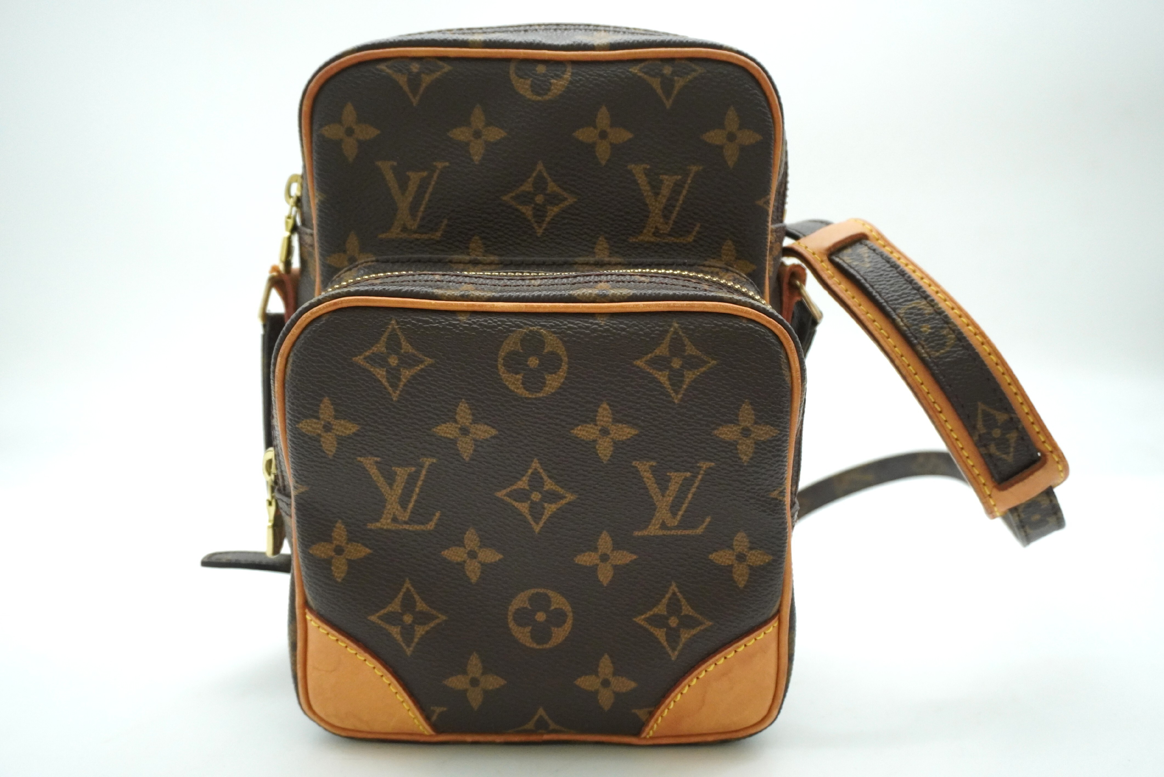 Monogram Amazon M45236 Shoulder Bag