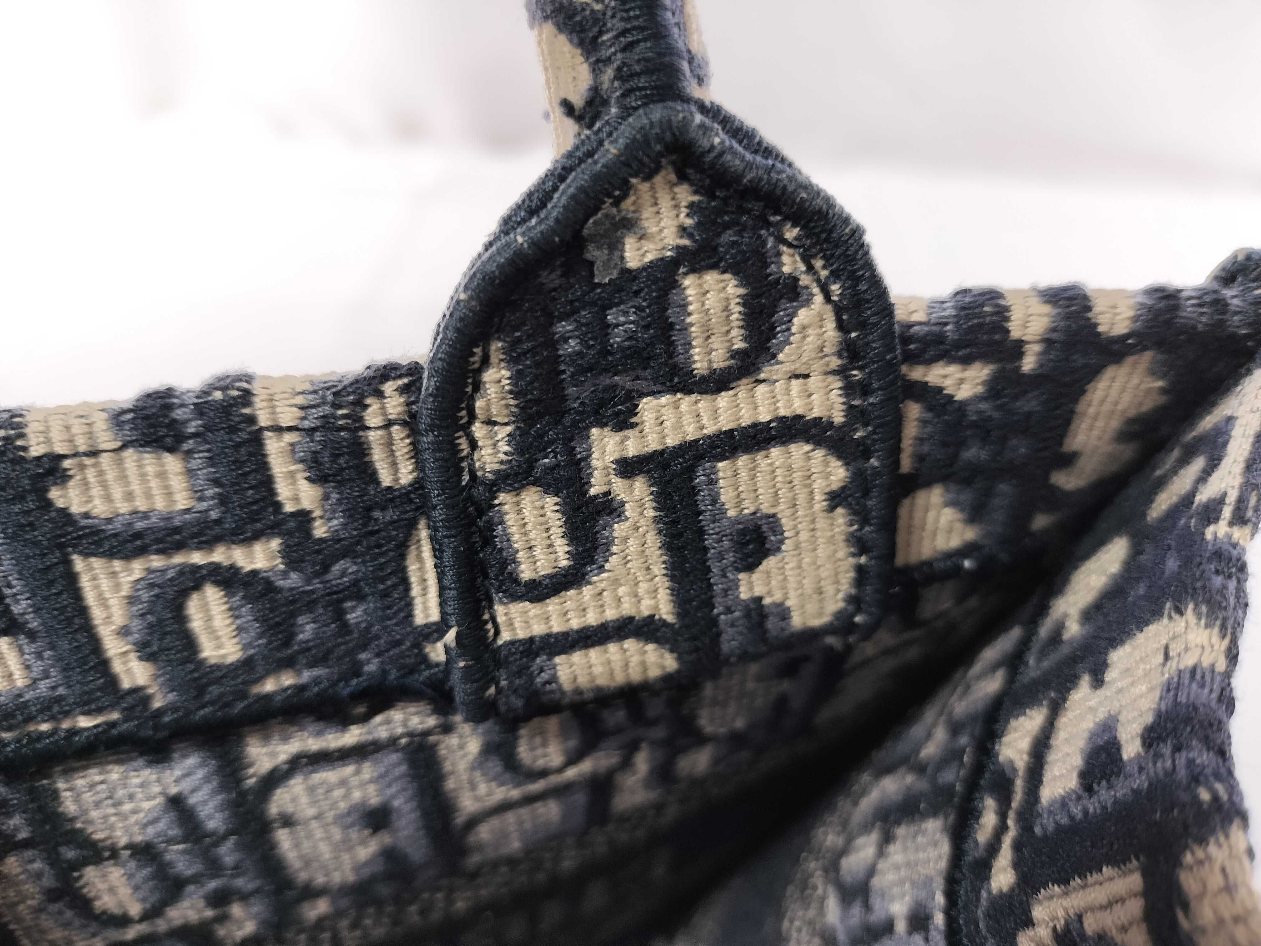 Small Tote Bag (with name engraving) — view 8